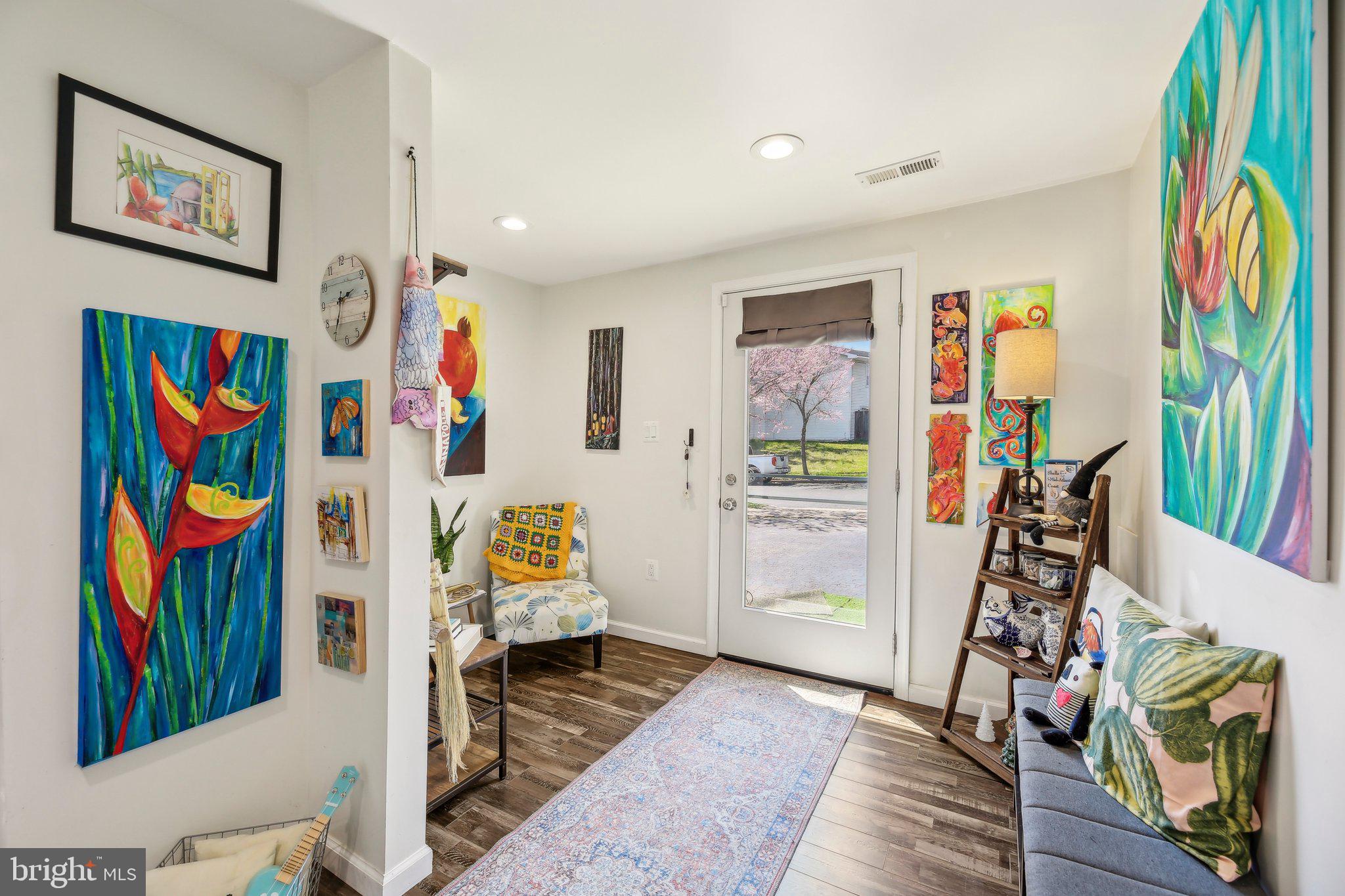 THE PROVINCES - Residential