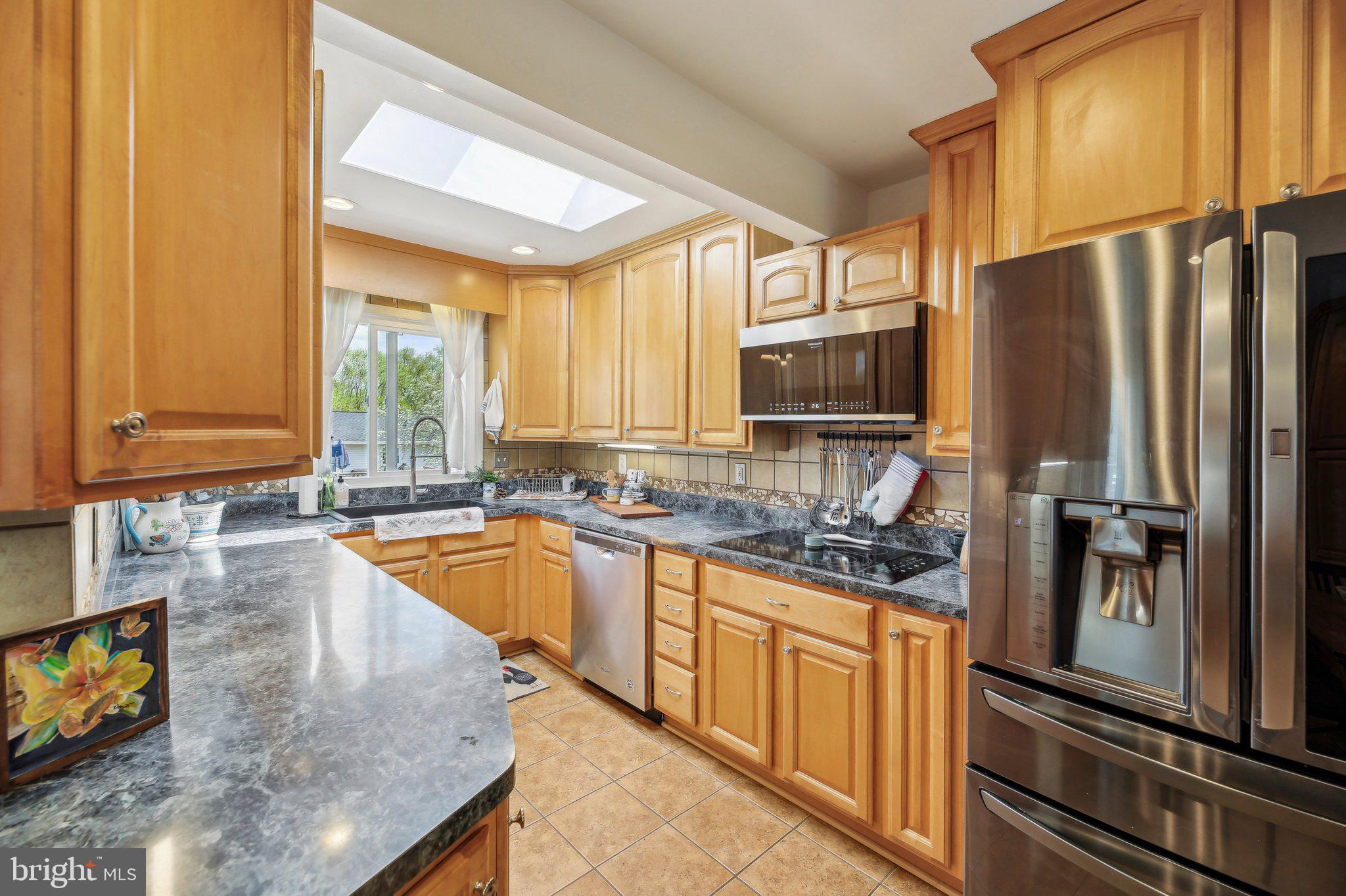 THE PROVINCES - Residential