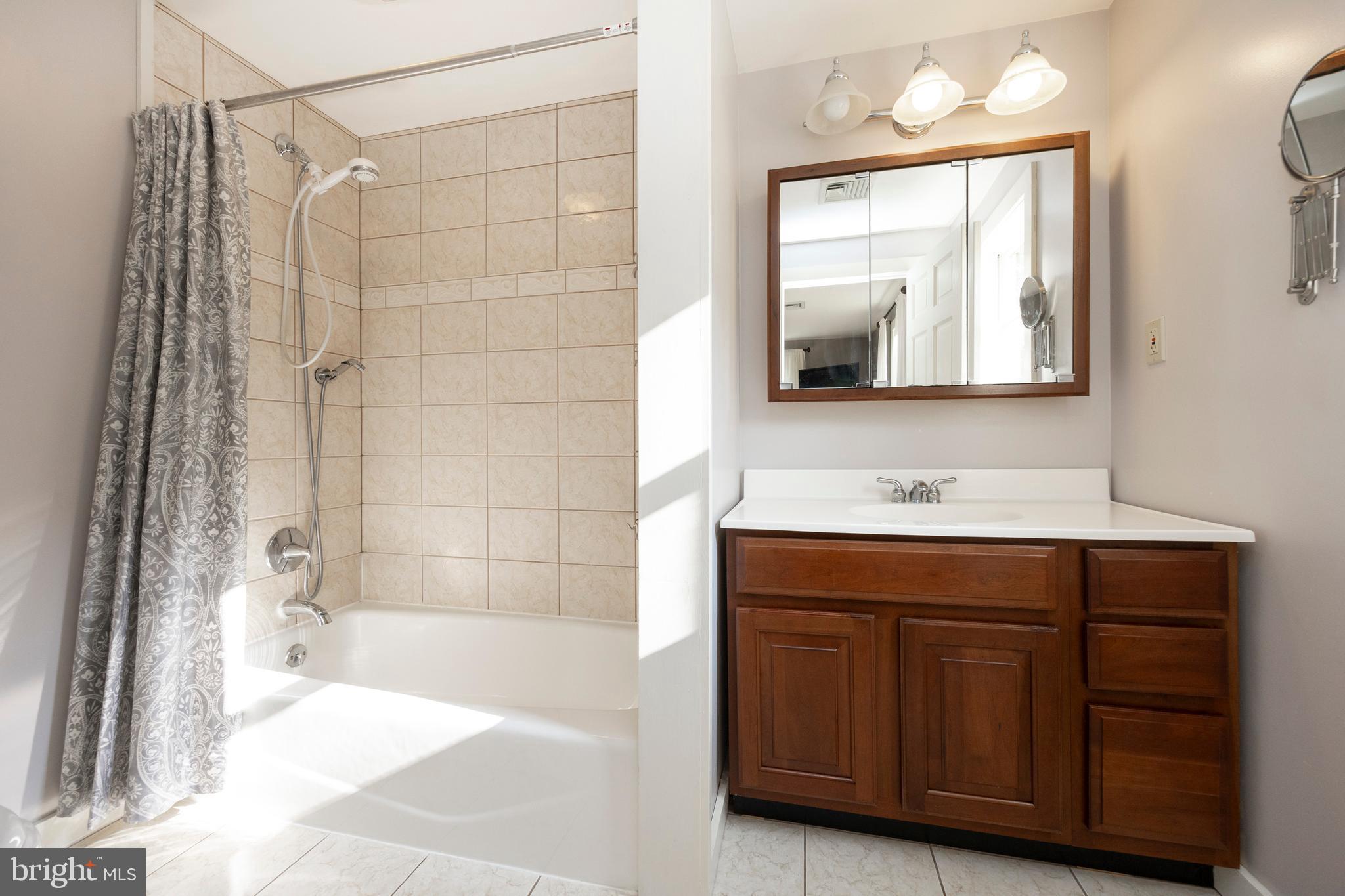 ROCK RUN - Residential