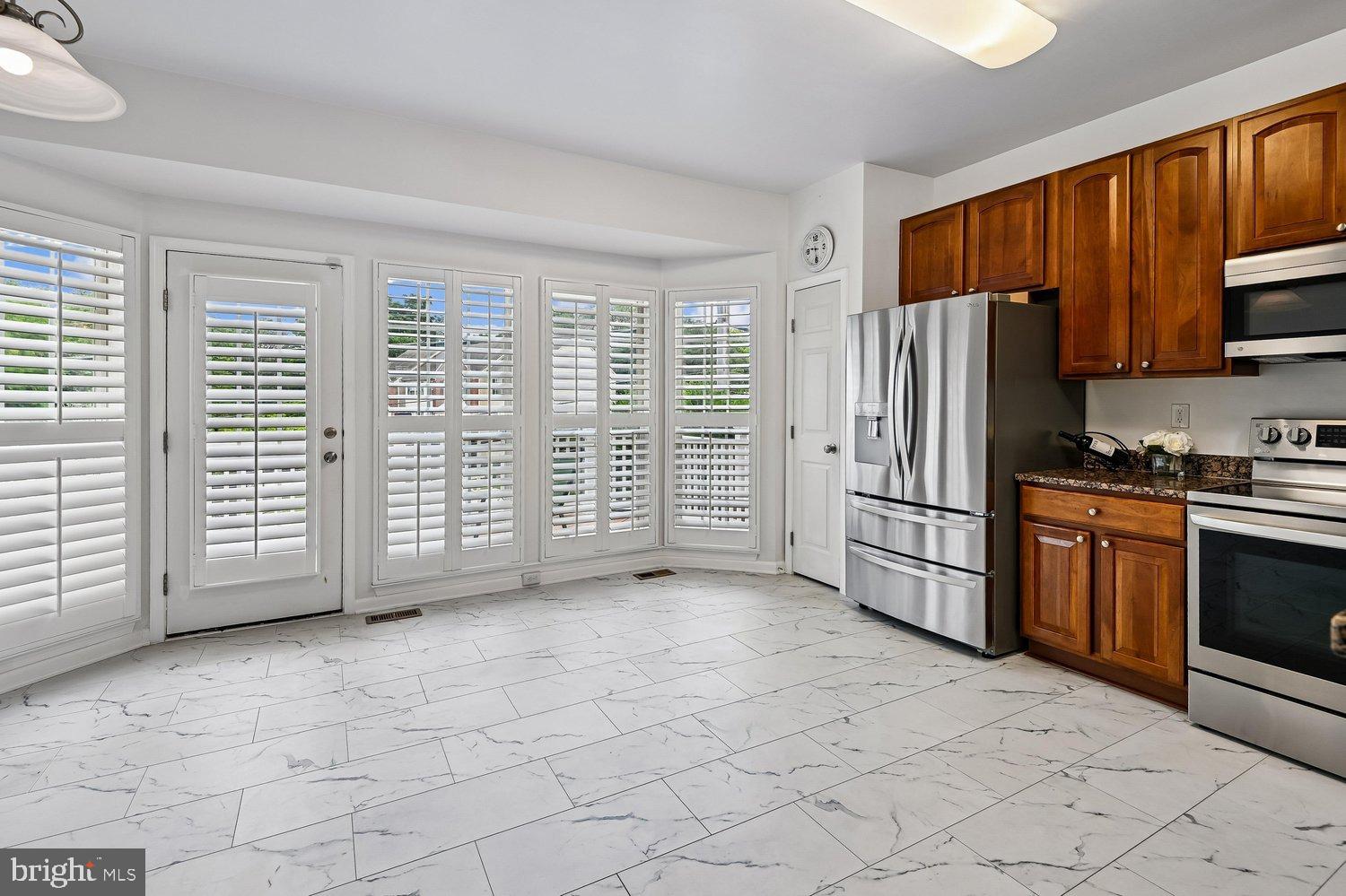 9457 BIRDHOUSE CIRCLE 40