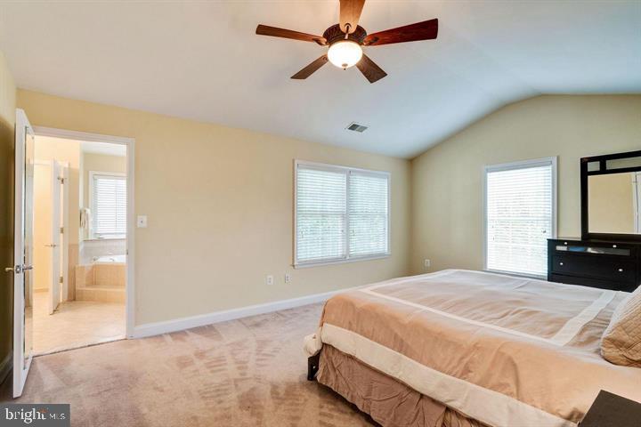 FAIRFAX CENTER LANDBAY - Residential Lease