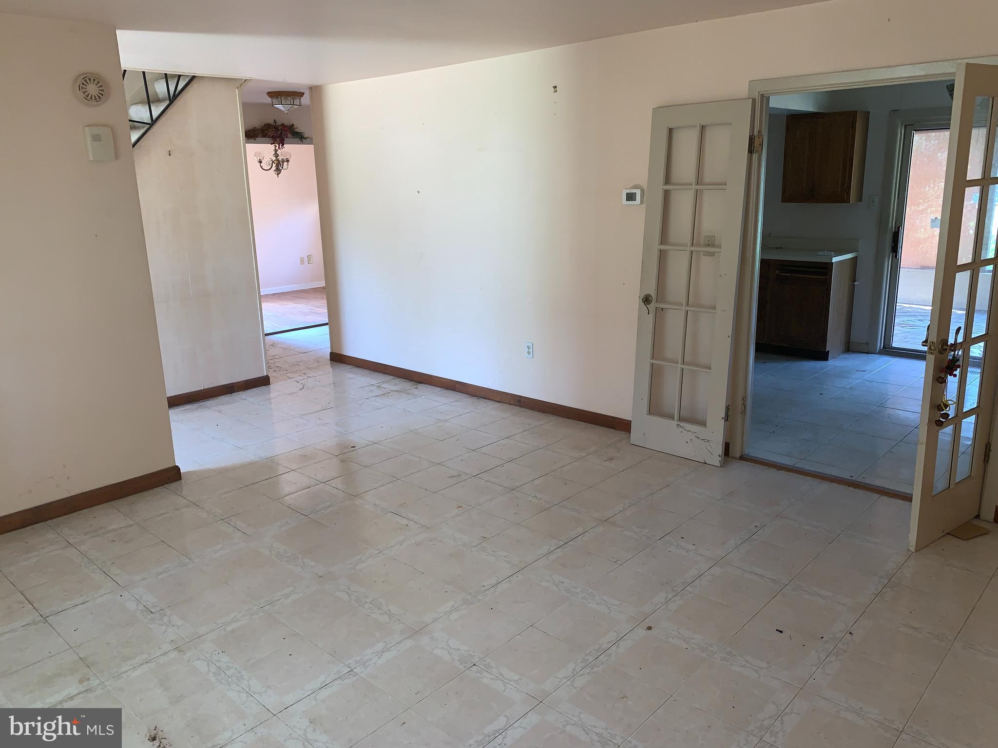 12506 KILLIAN LANE