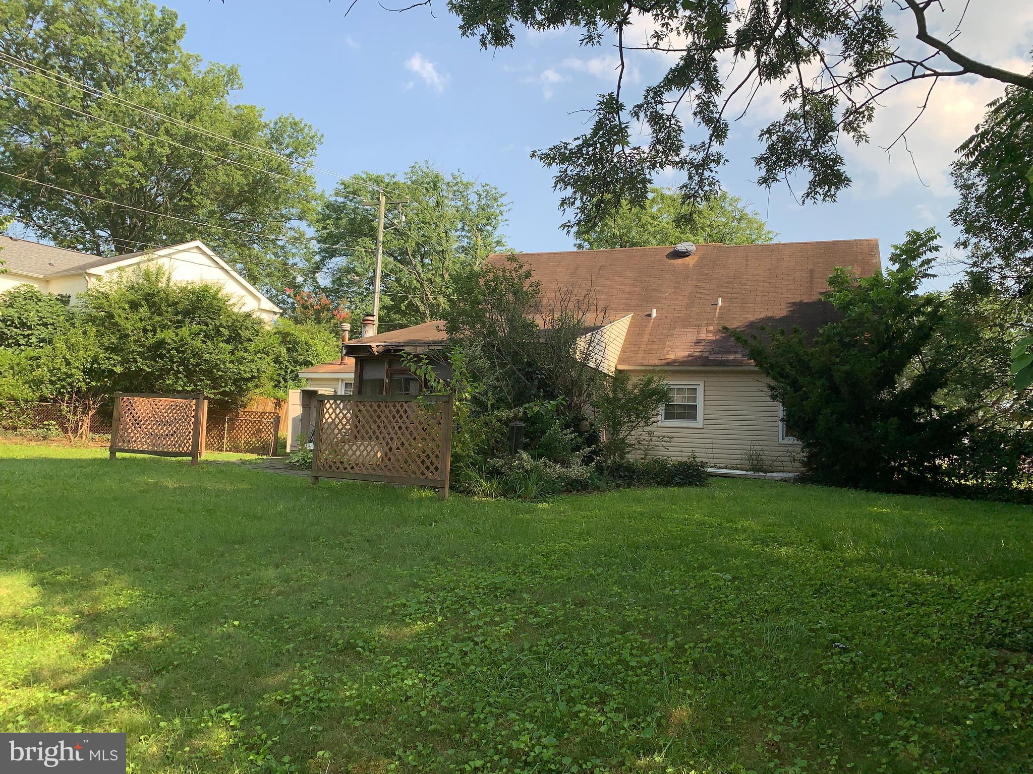 12506 KILLIAN LANE