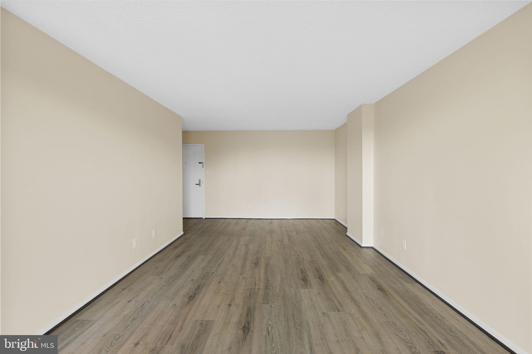 IDYLWOOD TOWERS CONDO - Residential