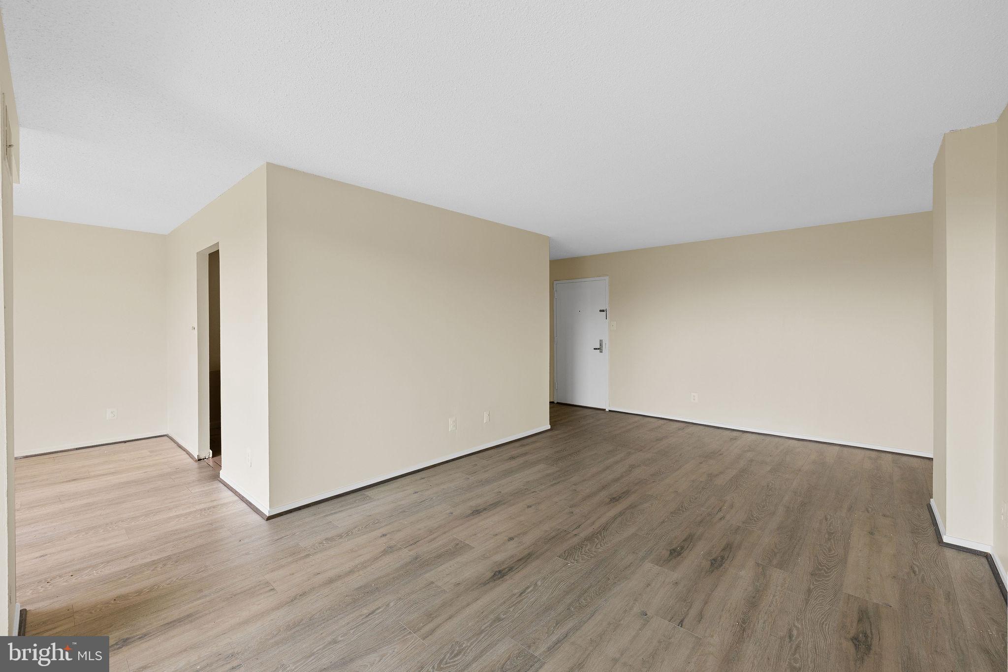 IDYLWOOD TOWERS CONDO - Residential