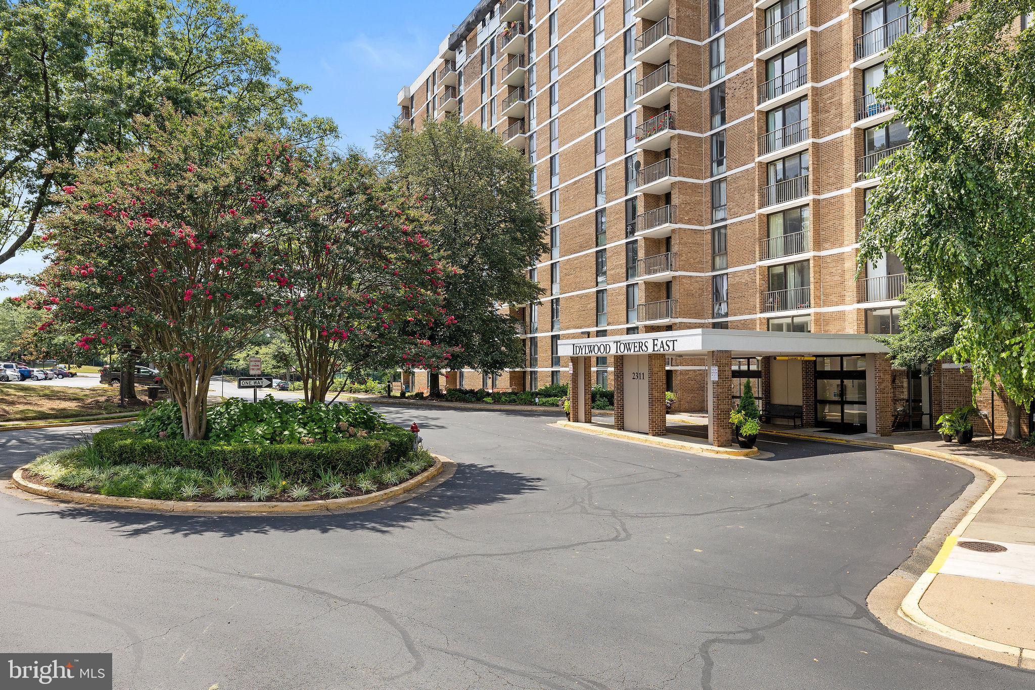 2311 PIMMIT DRIVE 618