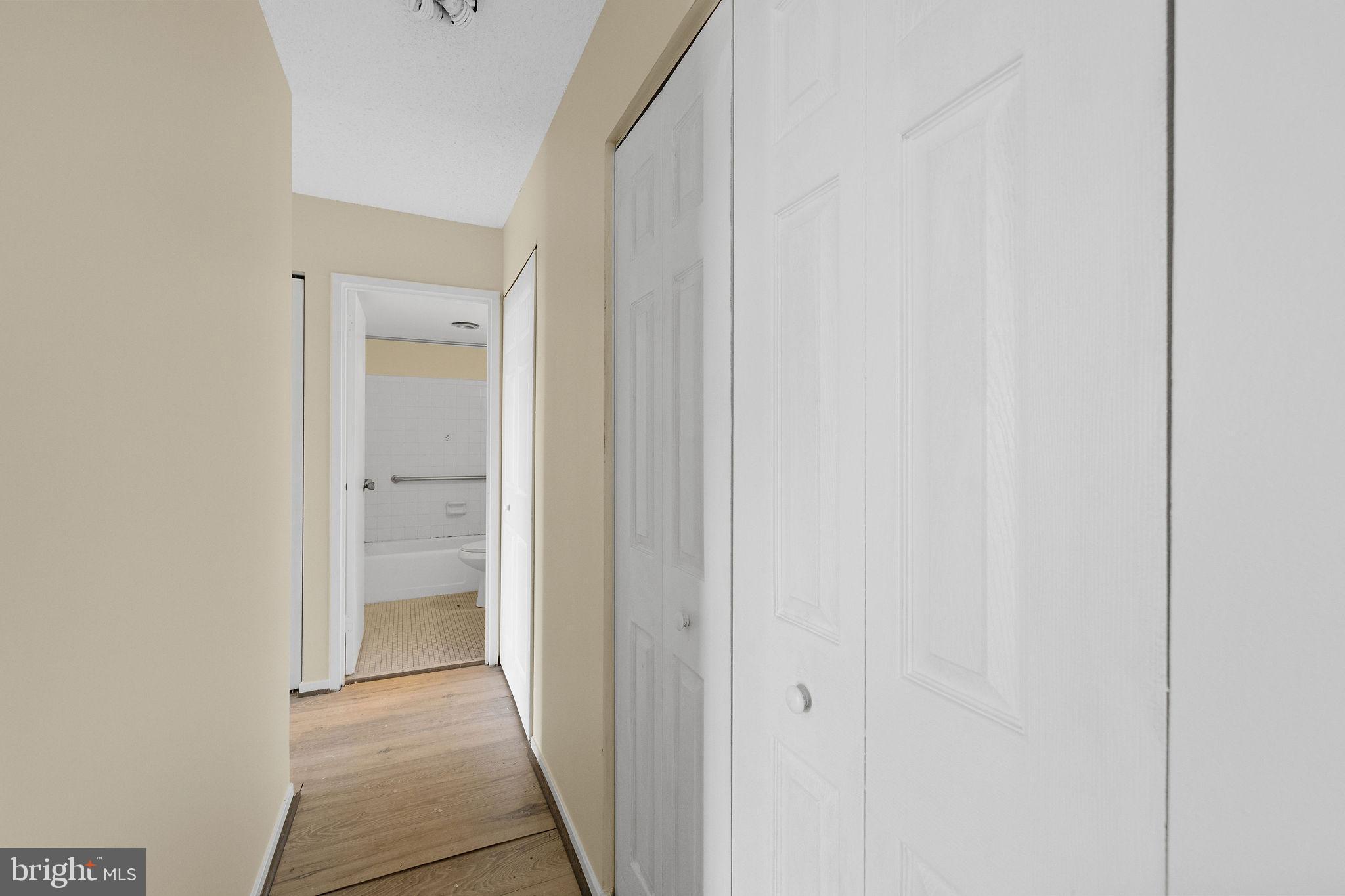 IDYLWOOD TOWERS CONDO - Residential