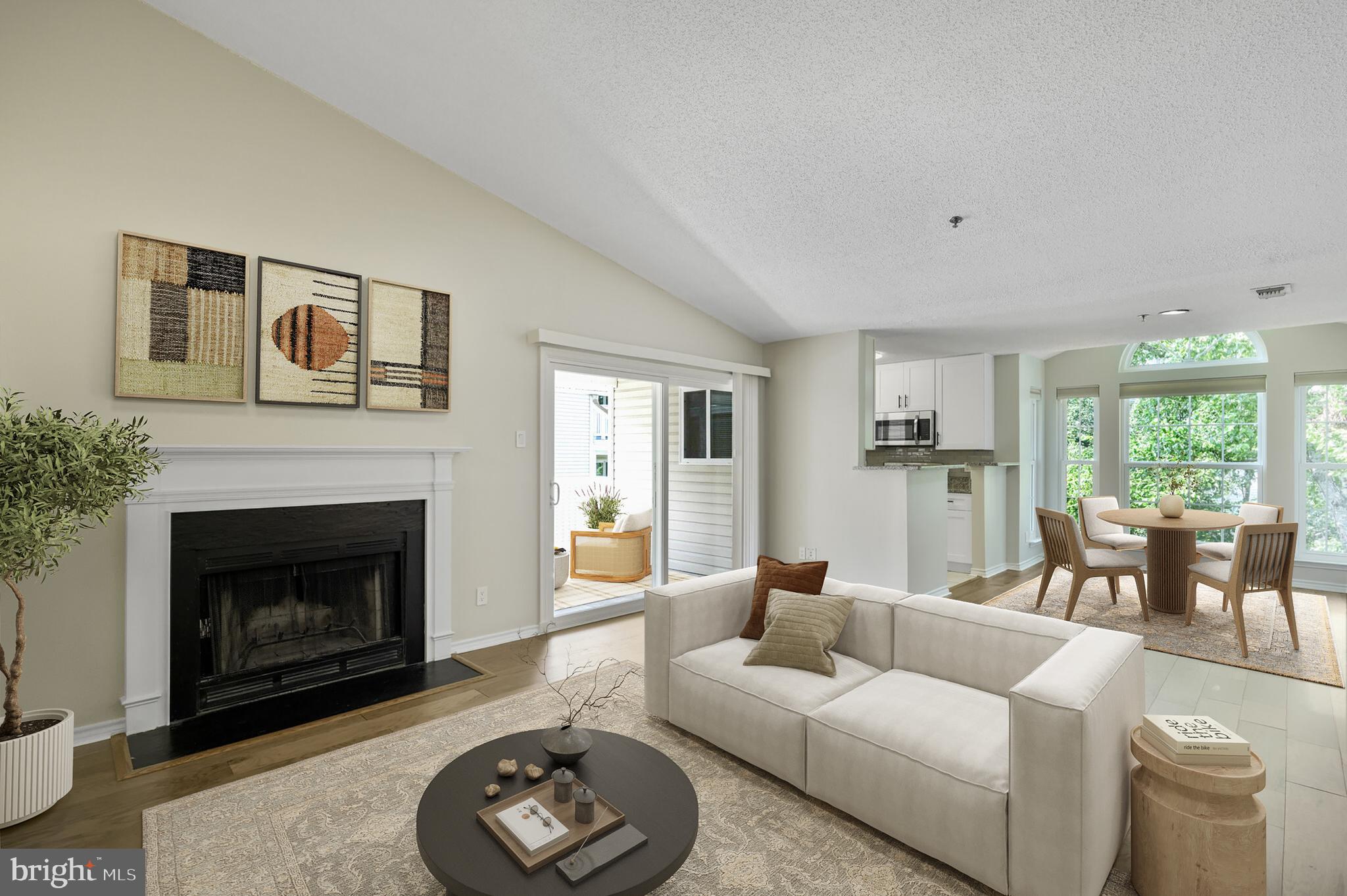 1524 LINCOLN WAY 406