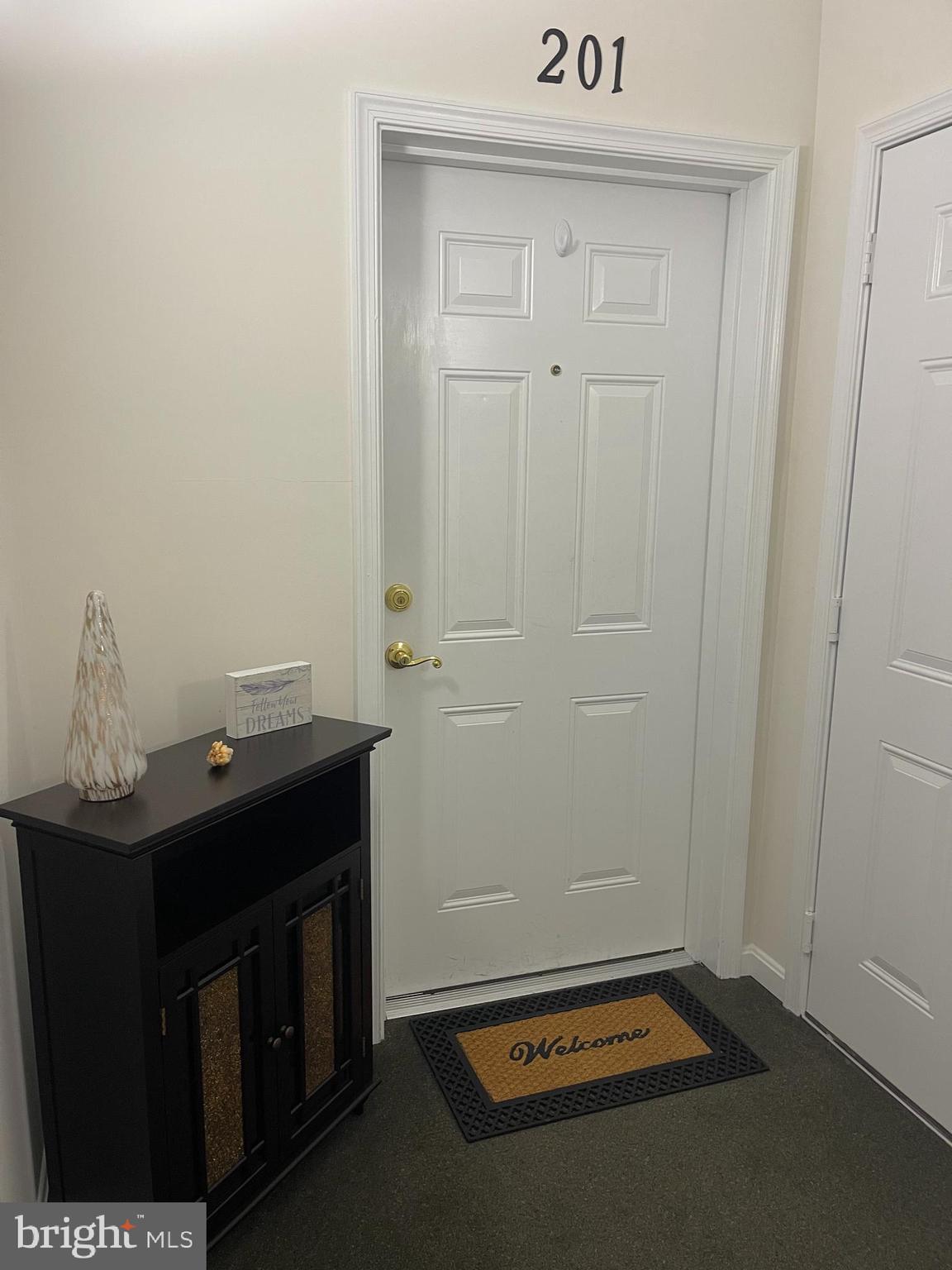 RESIDENCES AT WILDEWOOD - Residential Lease