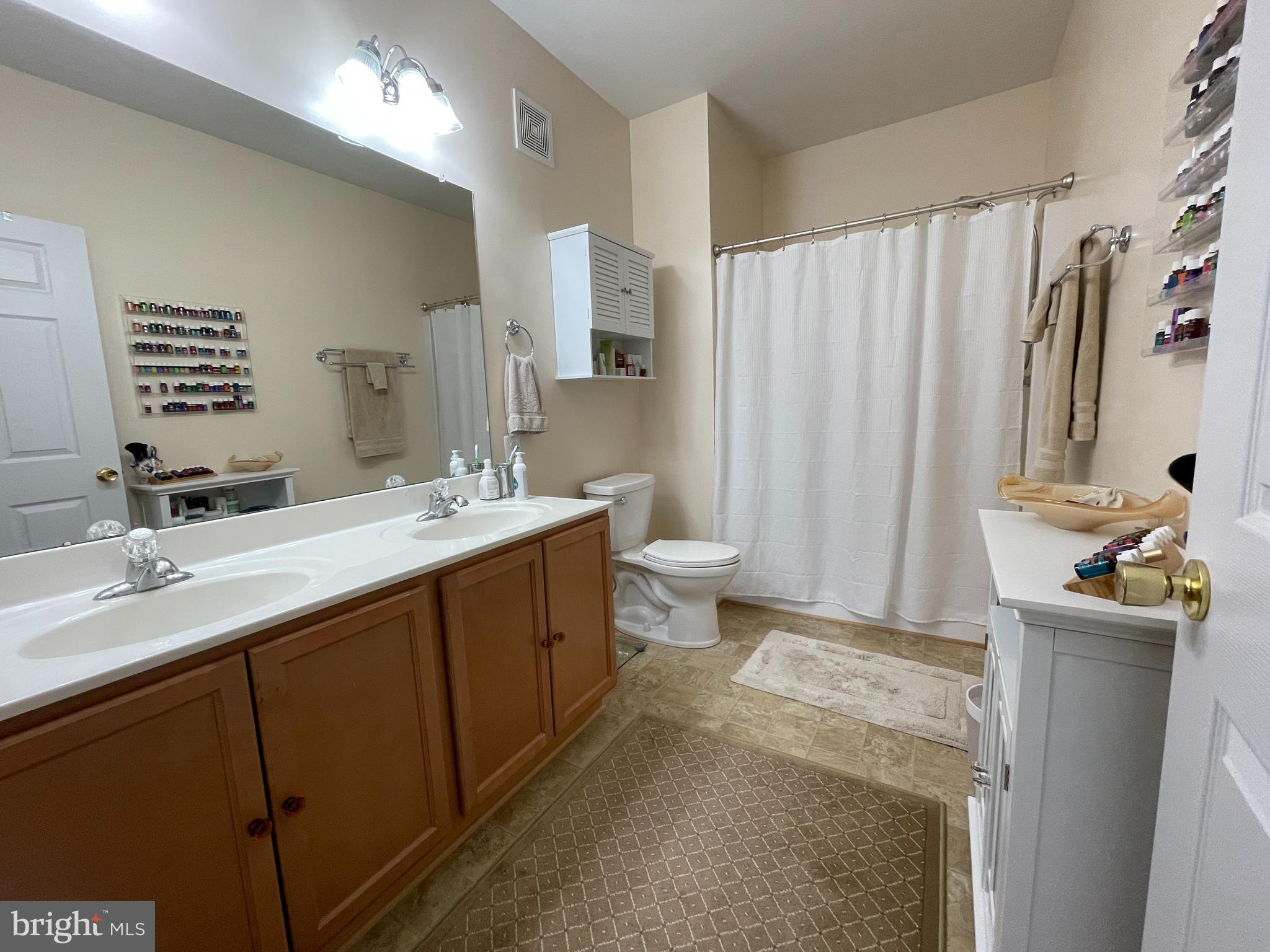 RESIDENCES AT WILDEWOOD - Residential Lease