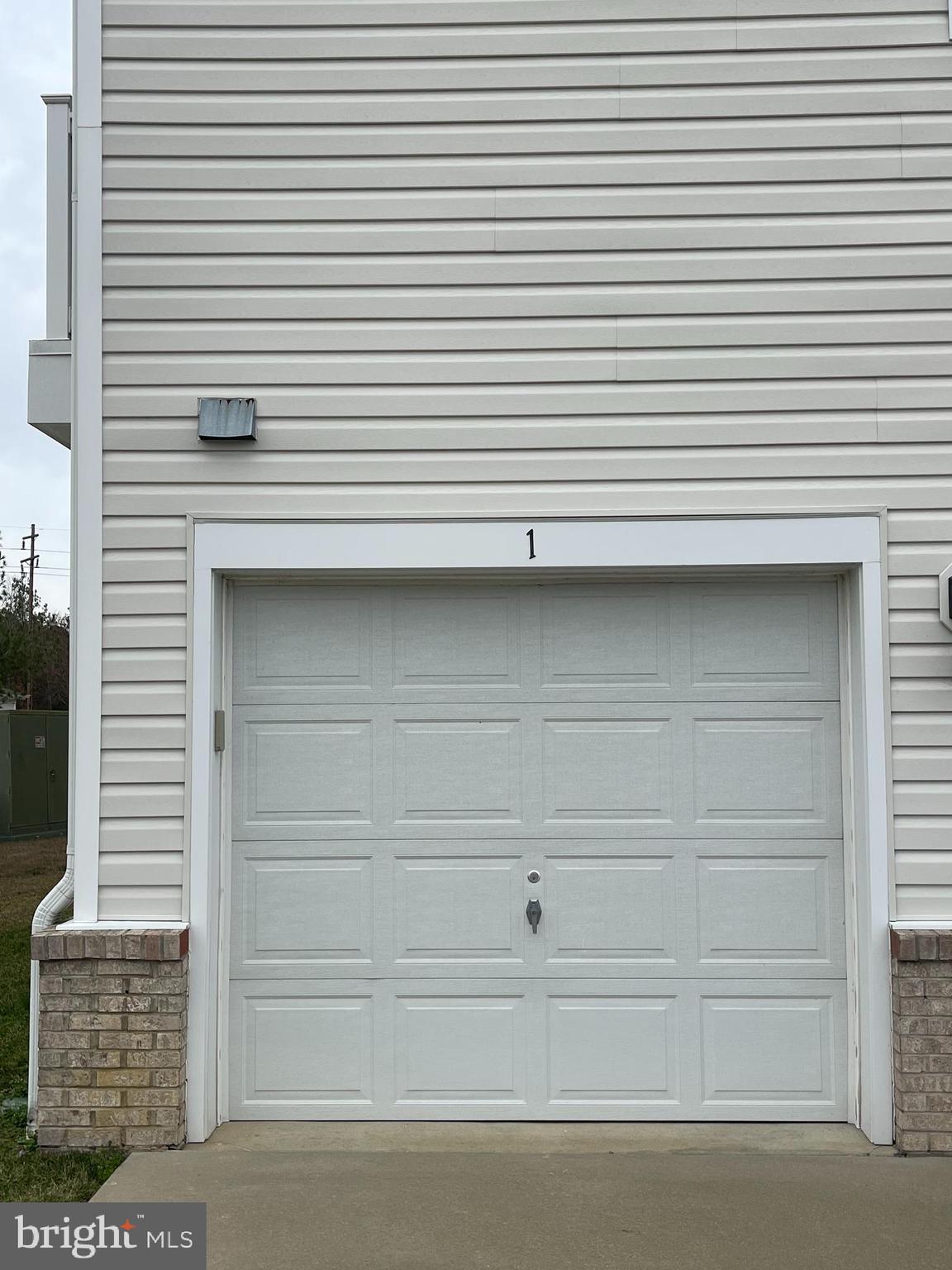 RESIDENCES AT WILDEWOOD - Residential Lease