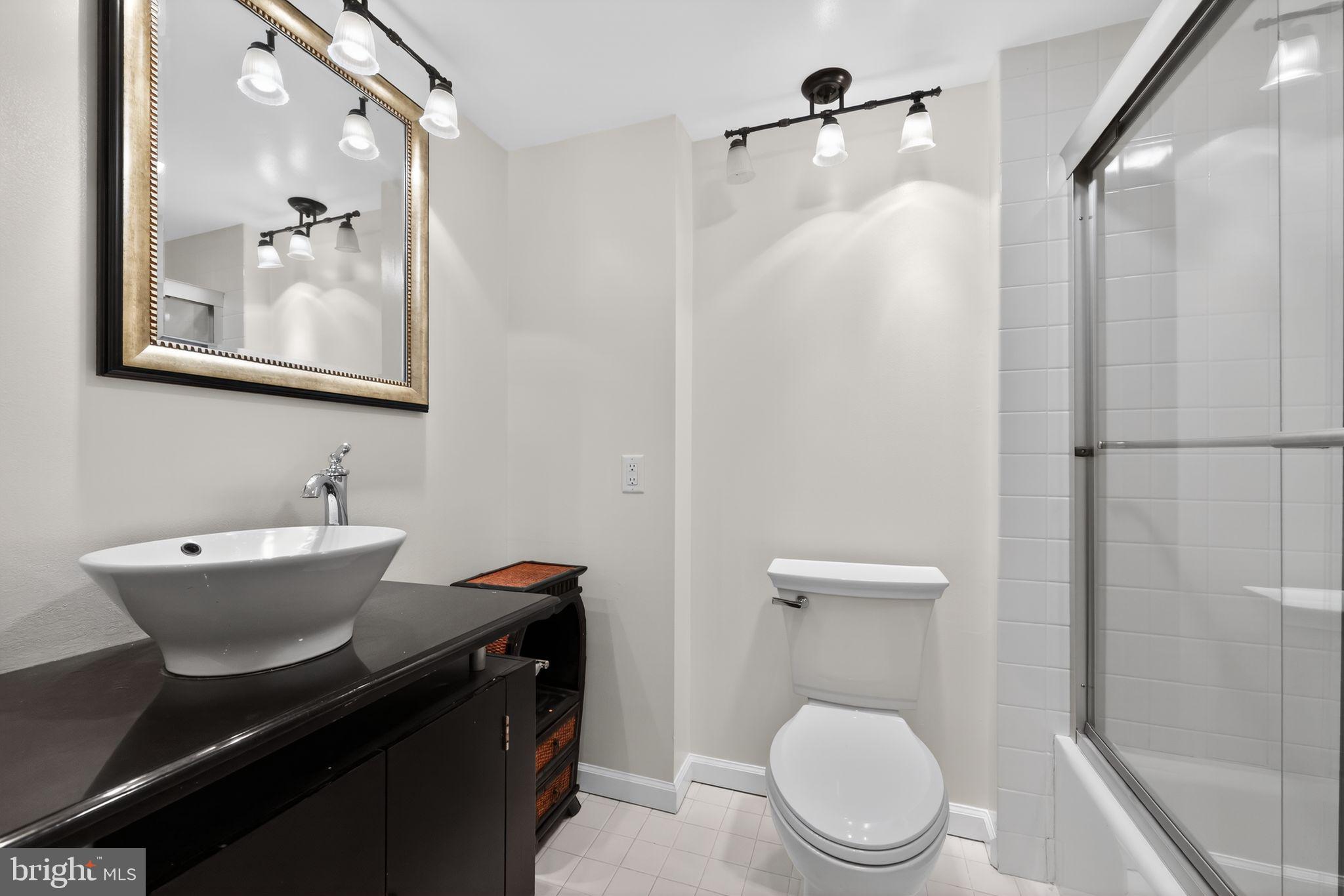 GRADUATE HOSPITAL - Residential