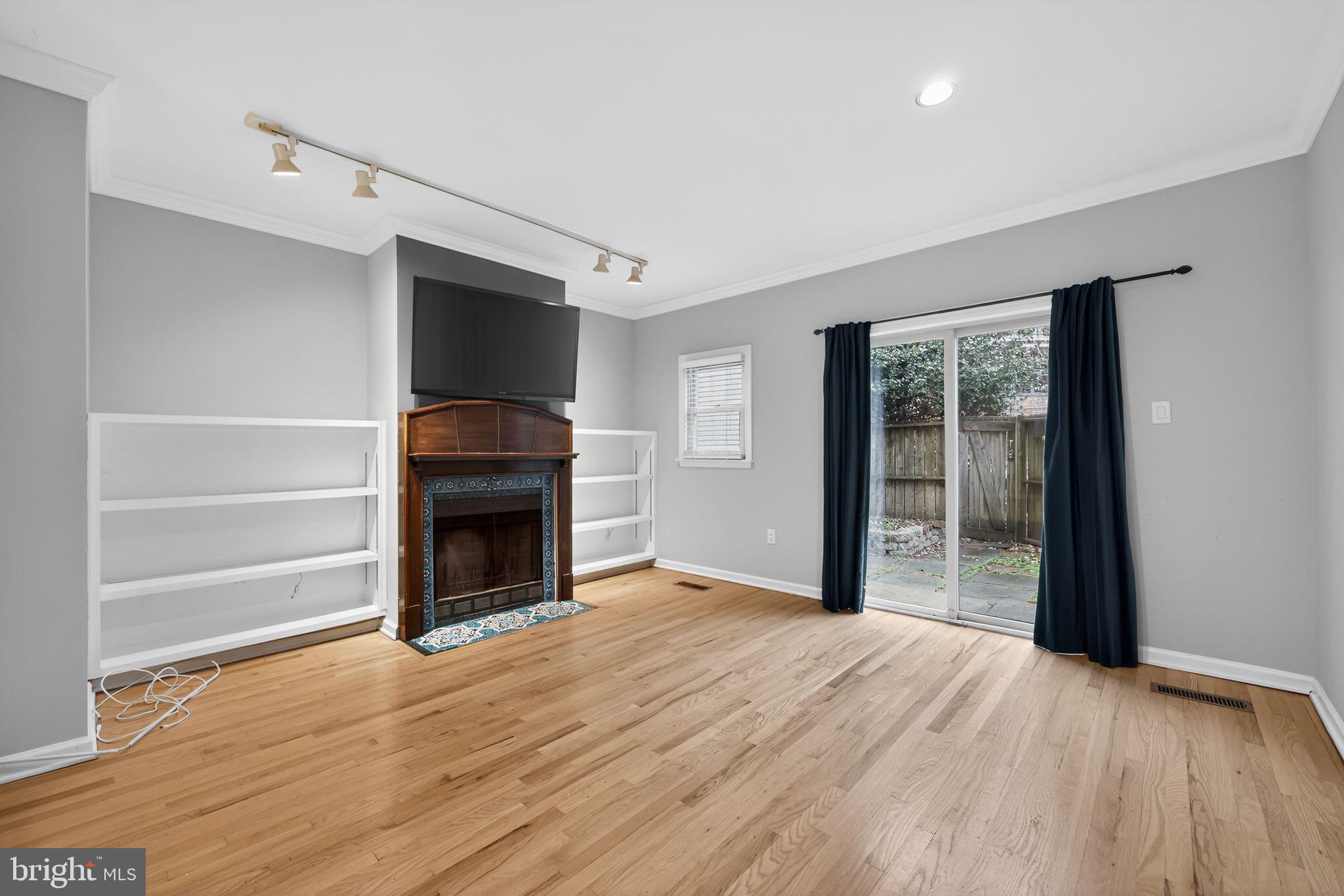 GRADUATE HOSPITAL - Residential