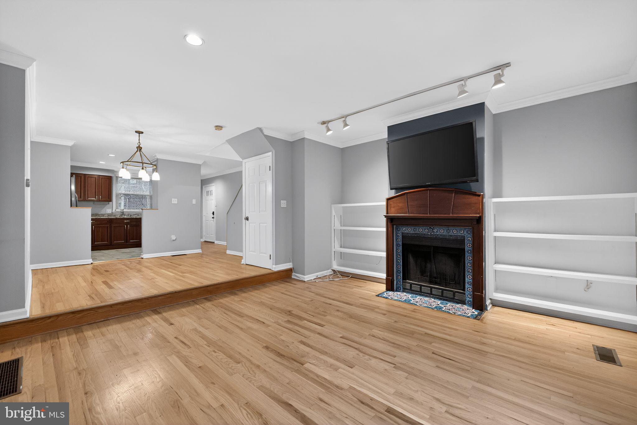 GRADUATE HOSPITAL - Residential