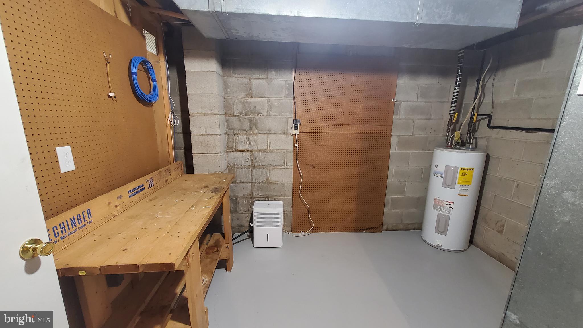 TAPESTRY - Residential Lease