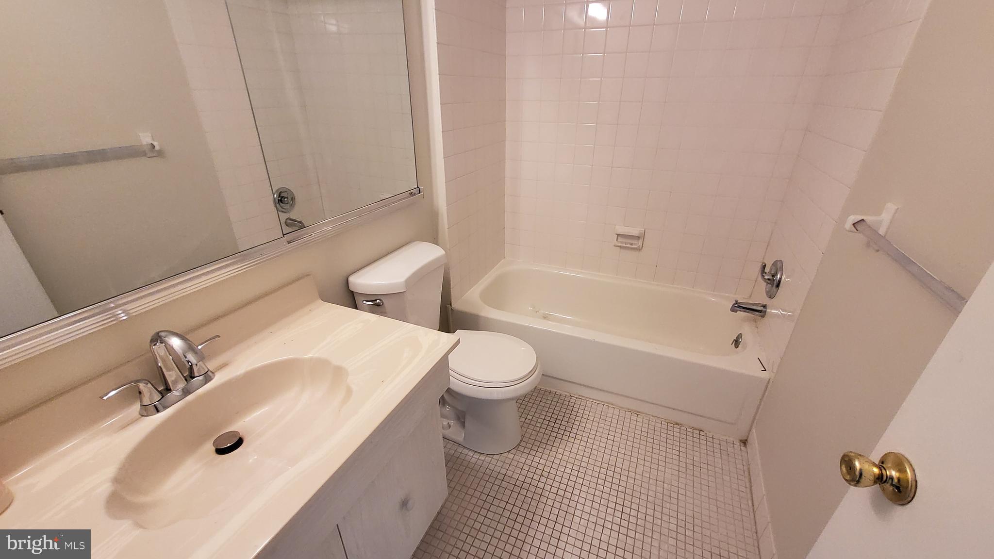 TAPESTRY - Residential Lease