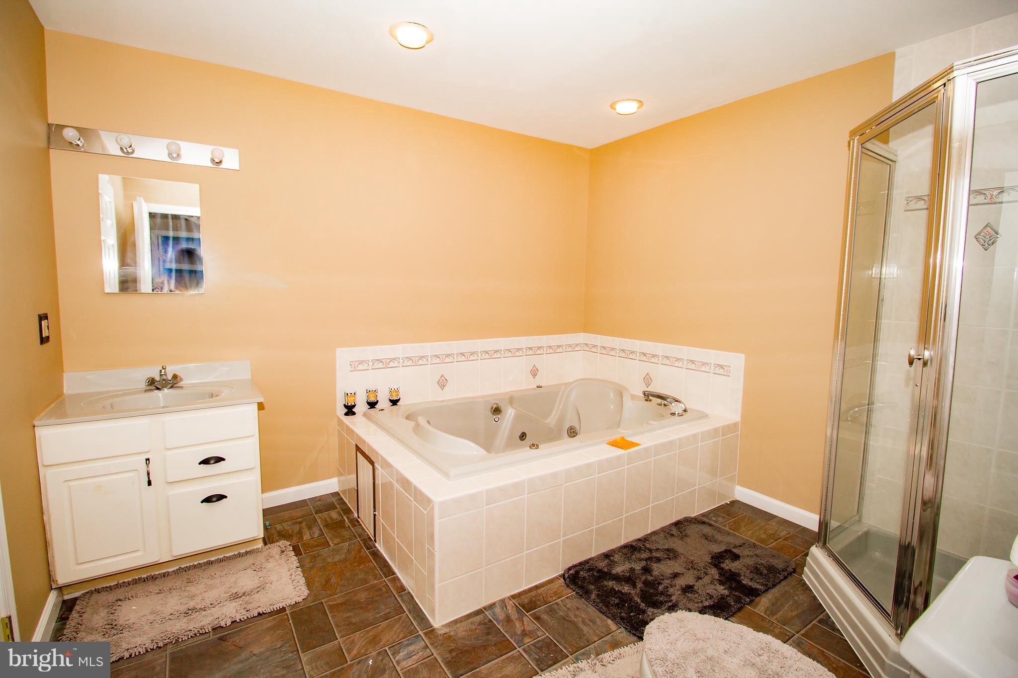 SUNRISE RIDGE - Residential