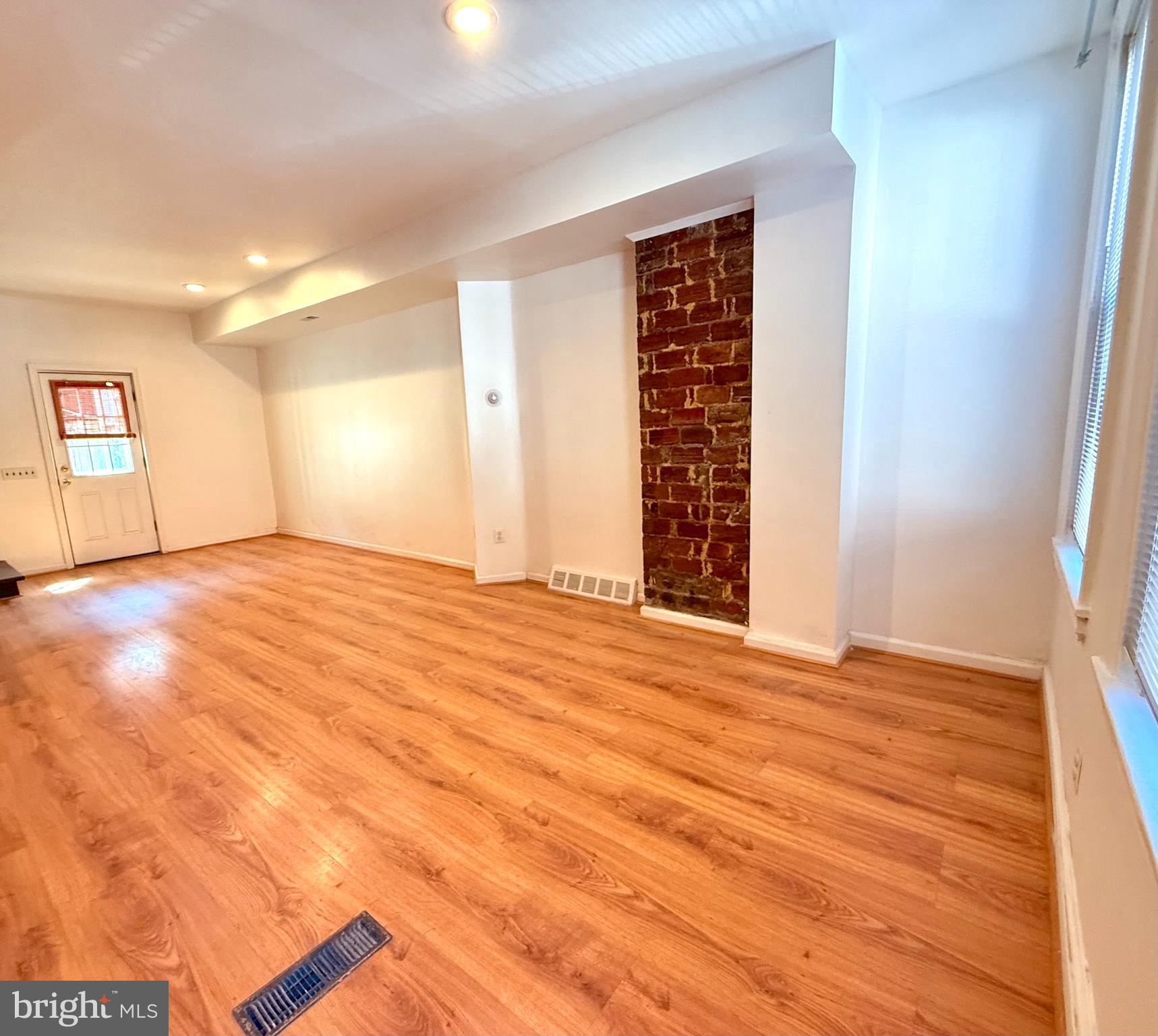 FAIRMOUNT - Residential