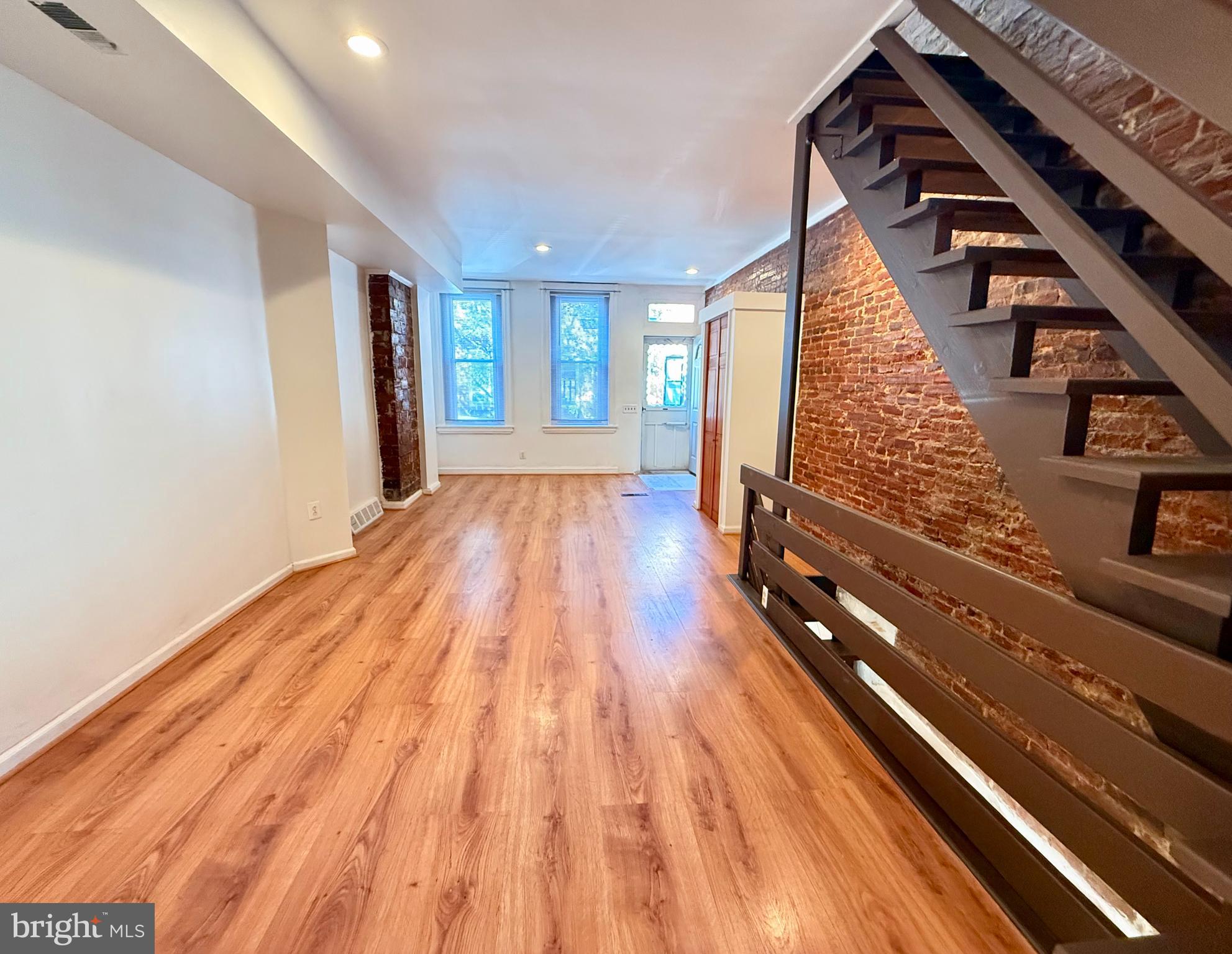 FAIRMOUNT - Residential