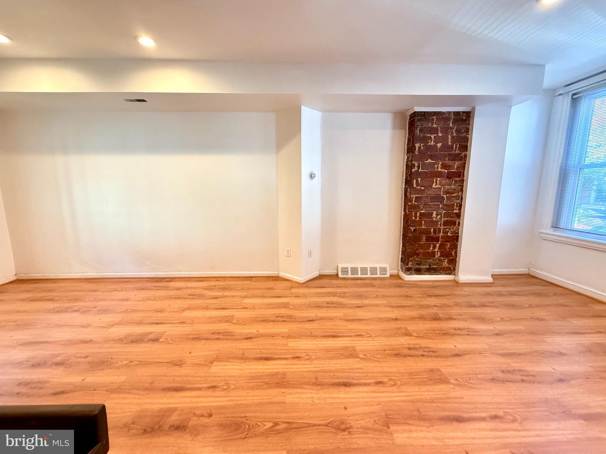 FAIRMOUNT - Residential