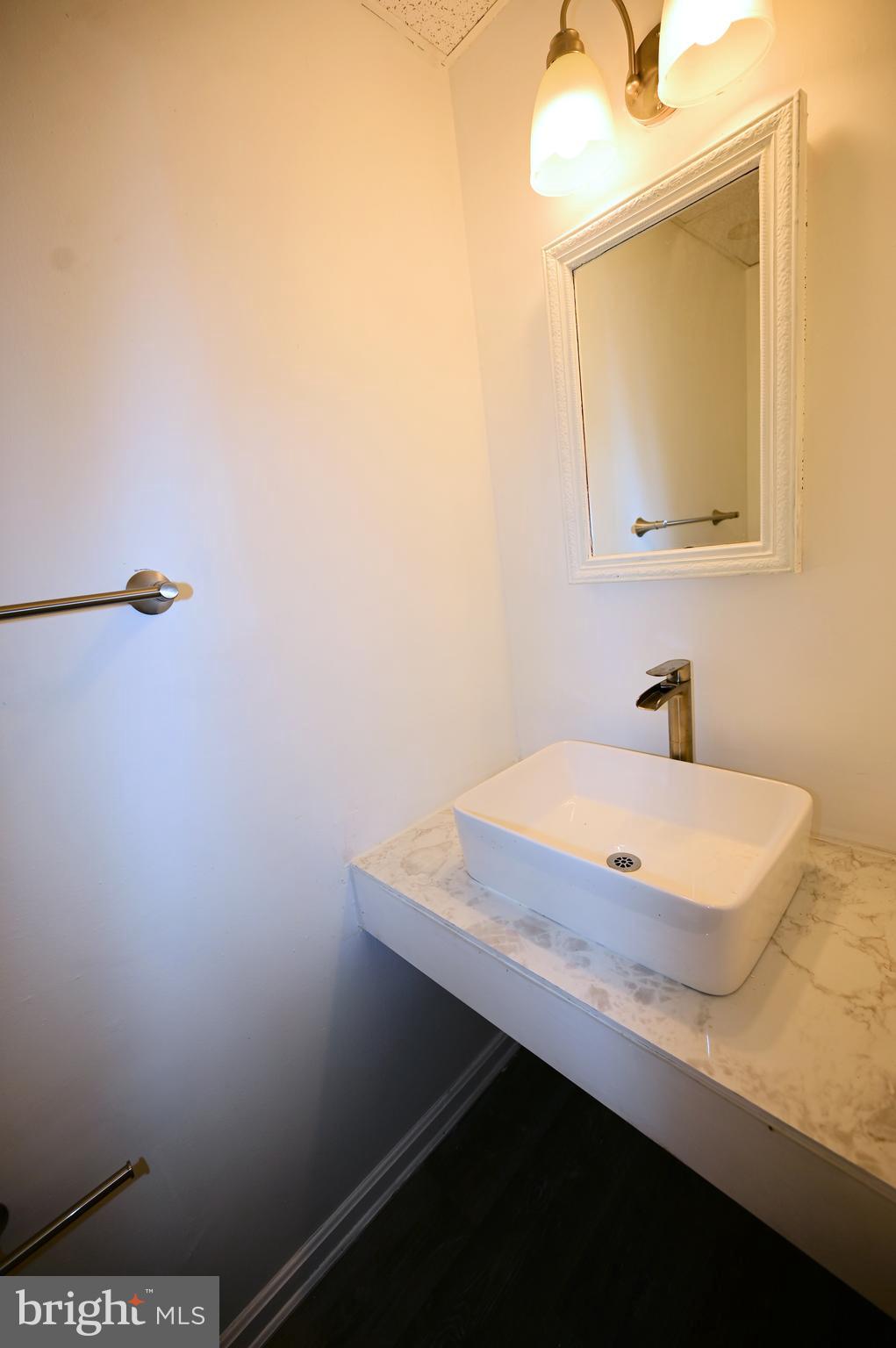 HILLCREST TOWNE - Residential