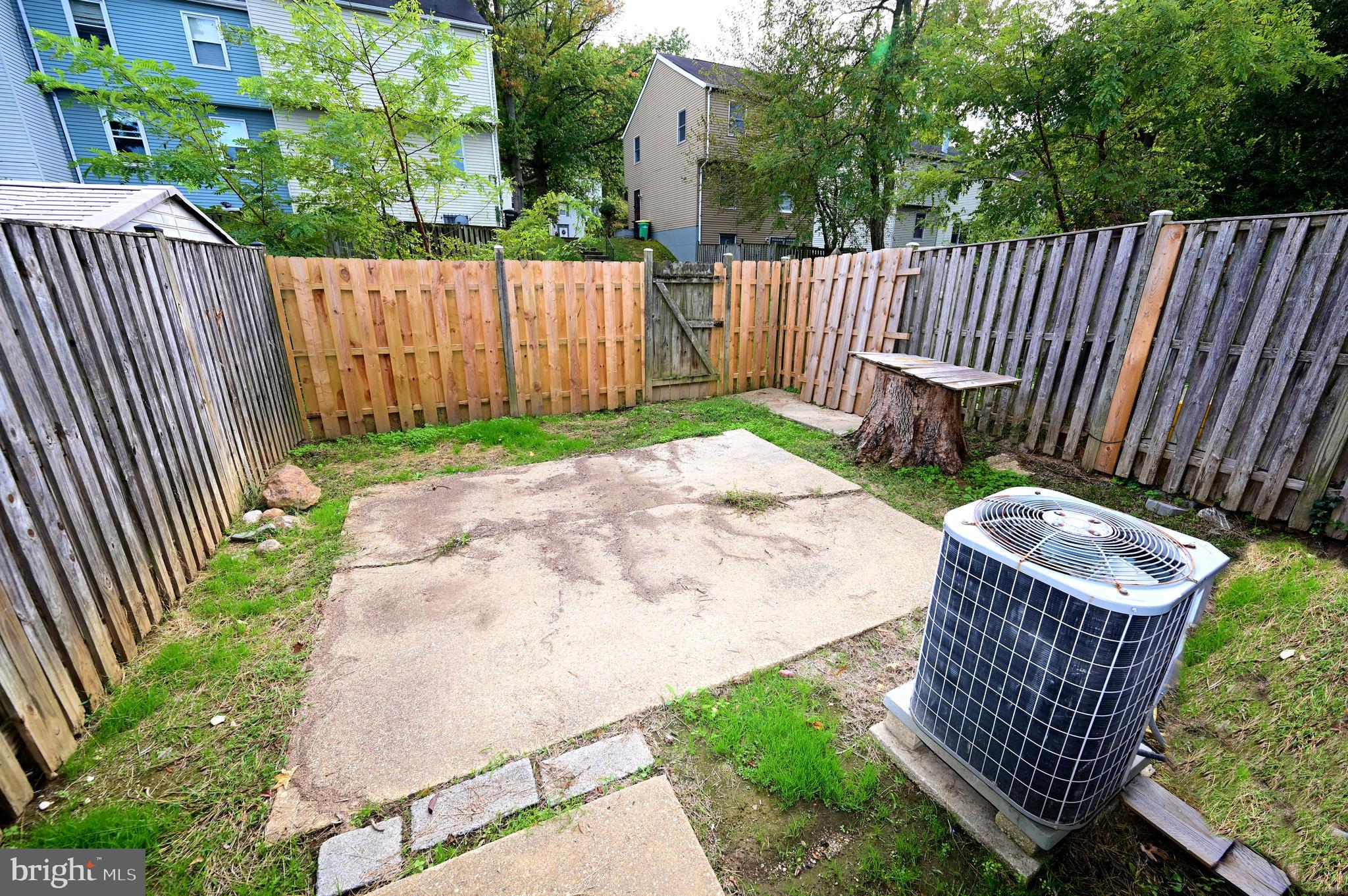 HILLCREST TOWNE - Residential