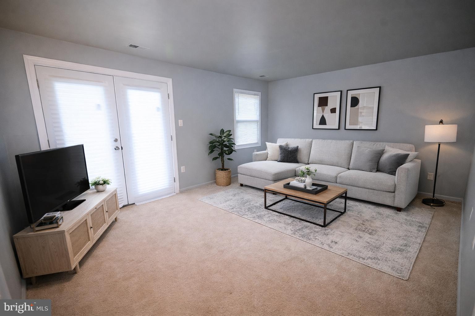 HILLCREST TOWNE - Residential