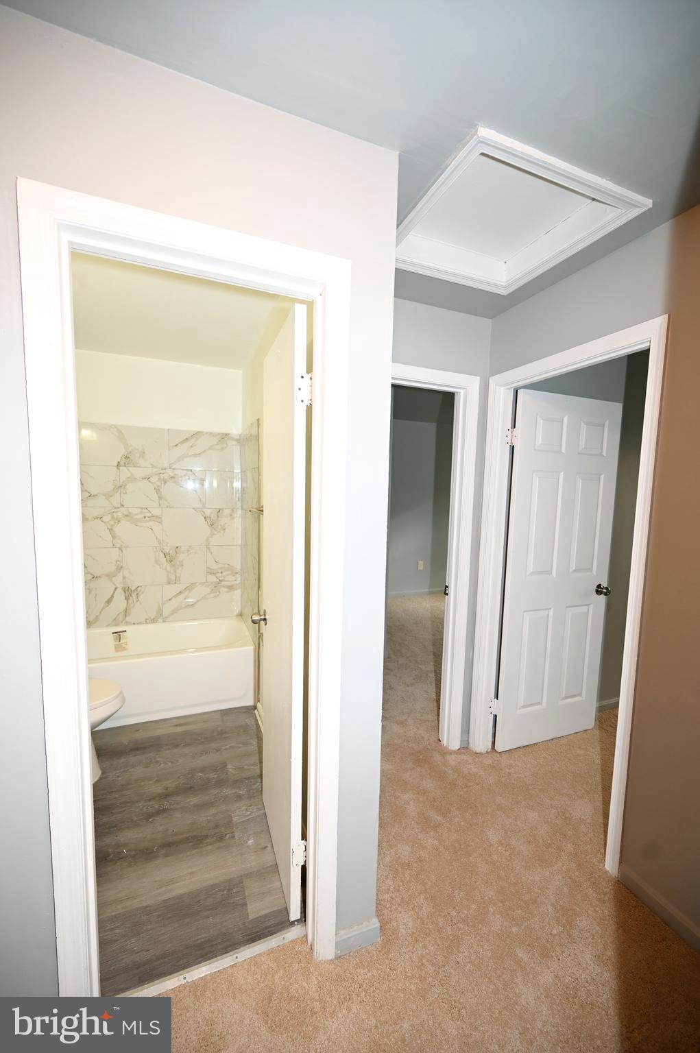 HILLCREST TOWNE - Residential