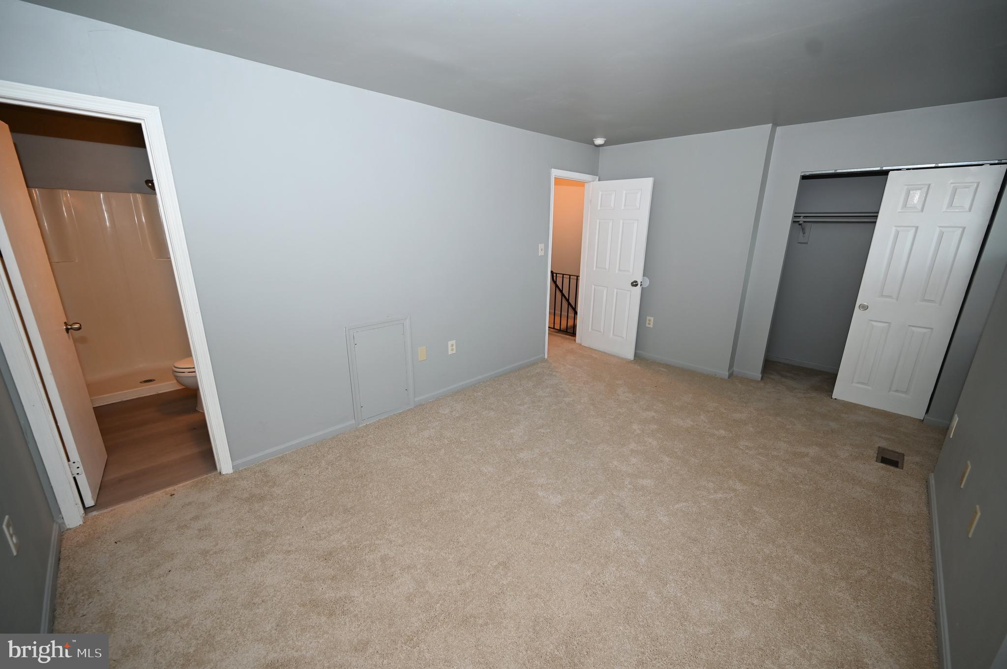 HILLCREST TOWNE - Residential