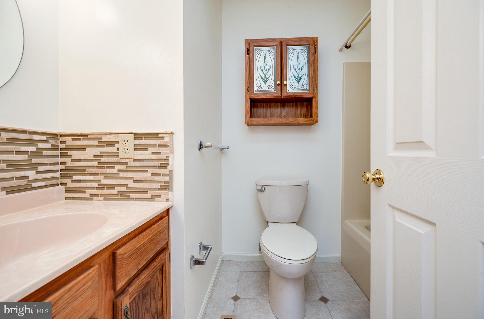 LAUREL SPRINGS - Residential