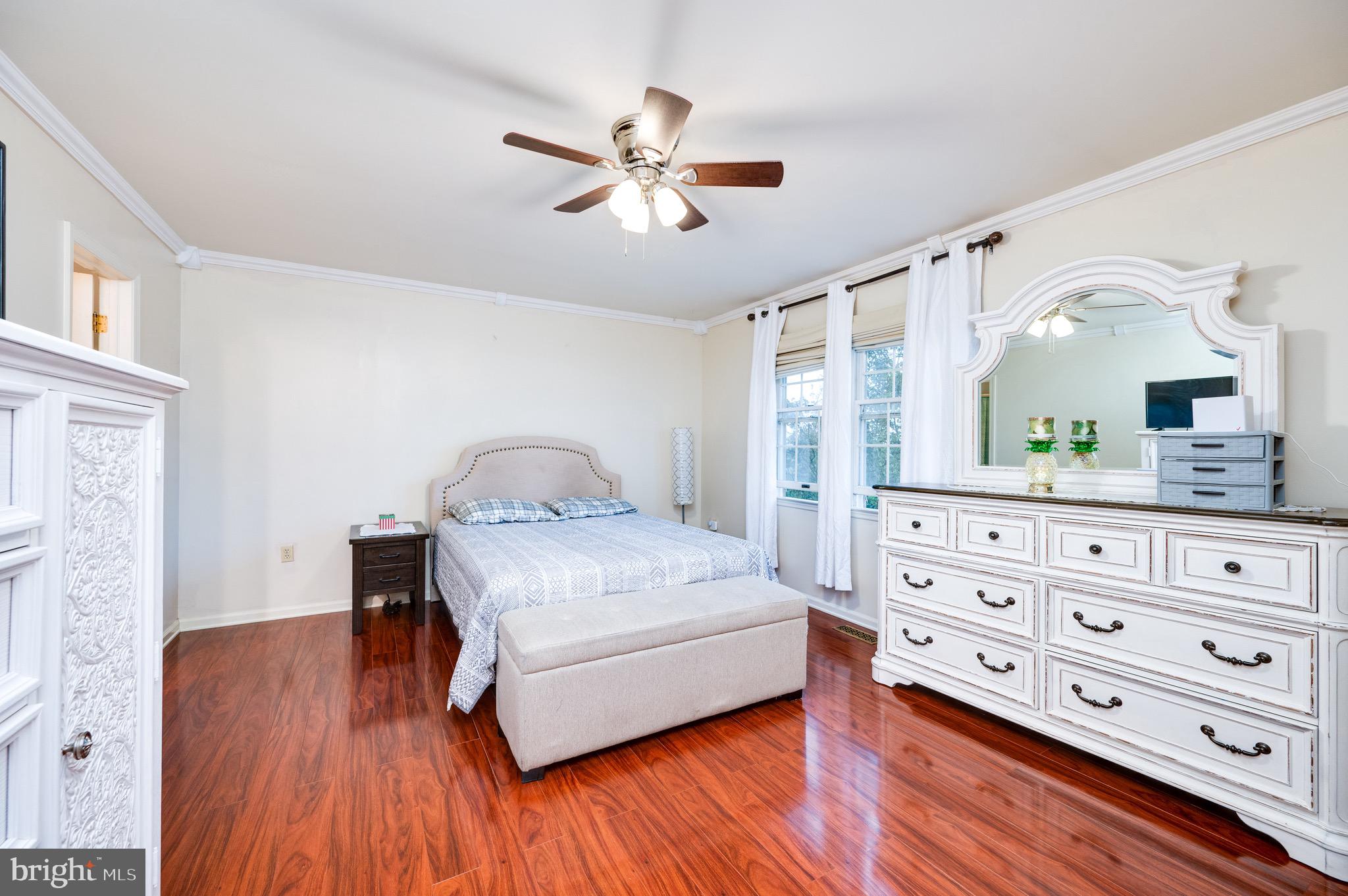 LAUREL SPRINGS - Residential