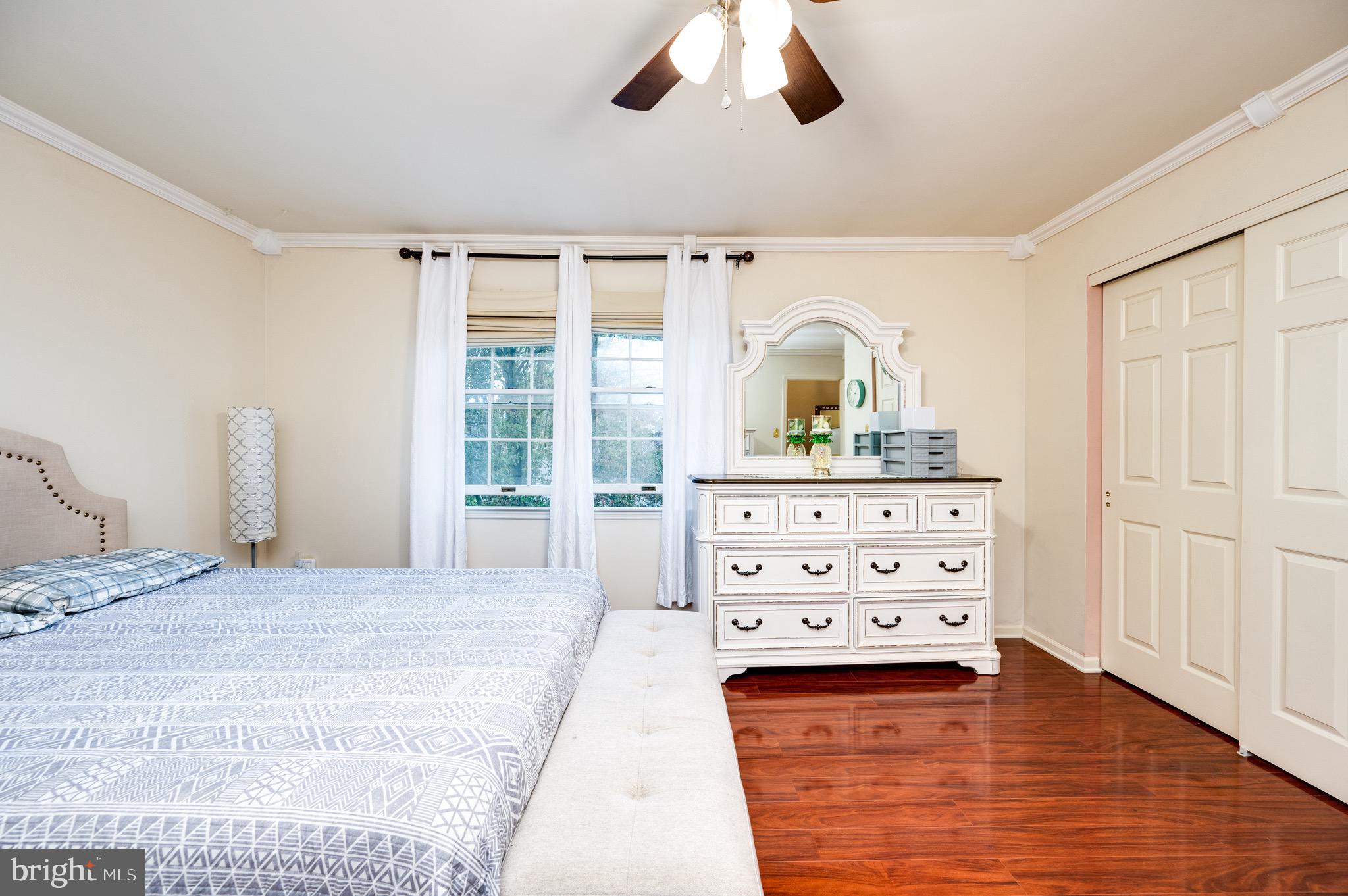 LAUREL SPRINGS - Residential