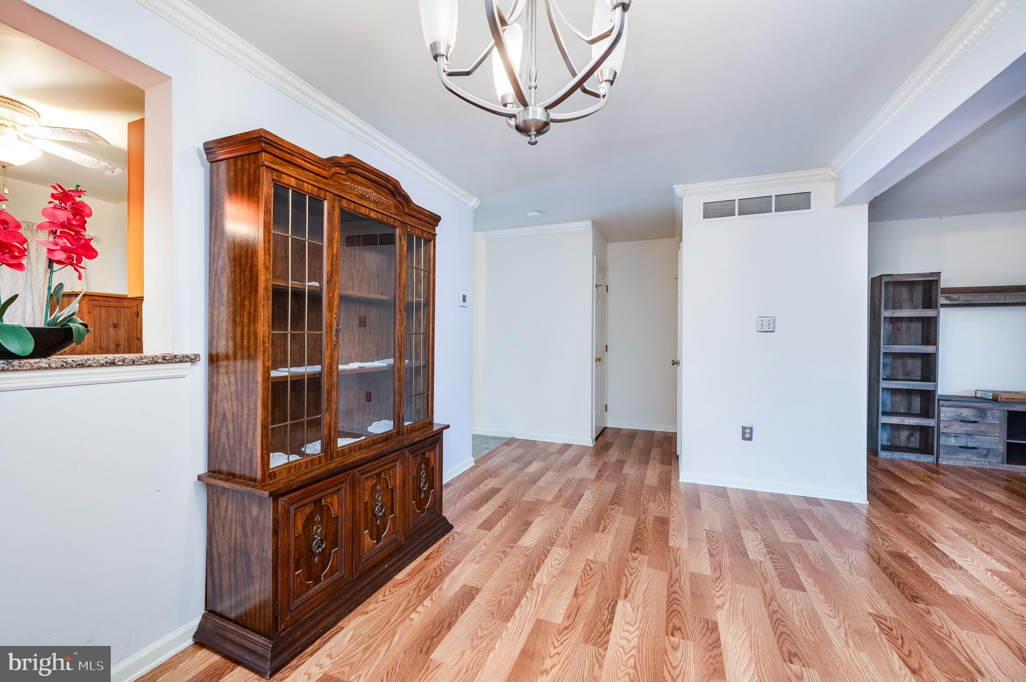 LAUREL SPRINGS - Residential