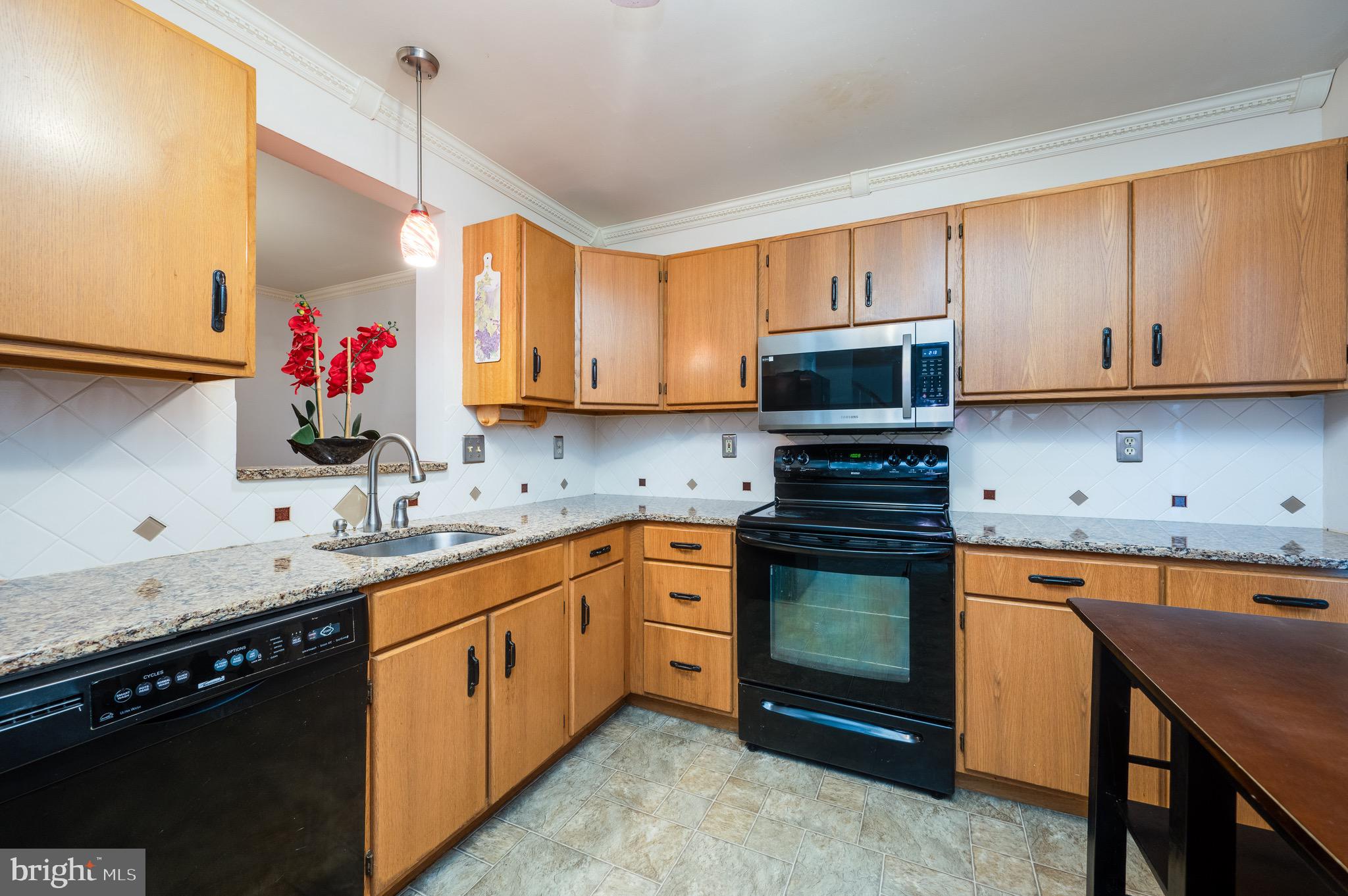 LAUREL SPRINGS - Residential