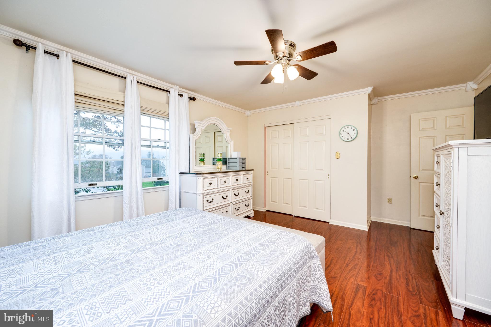 LAUREL SPRINGS - Residential