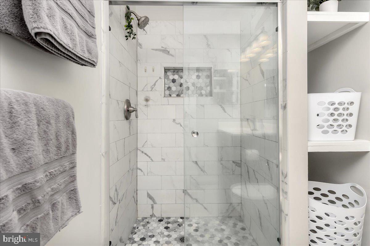 WHITTIER POND - Residential