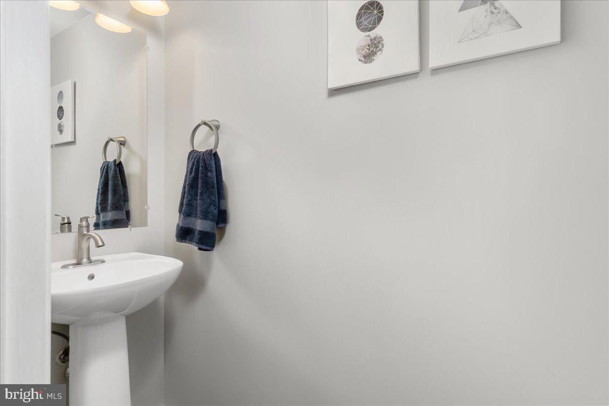 WHITTIER POND - Residential