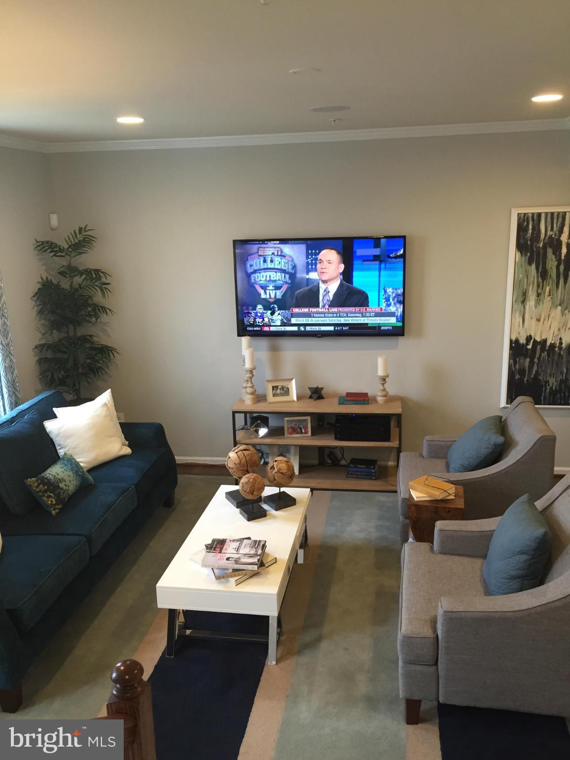 MARKET SQUARE - Residential