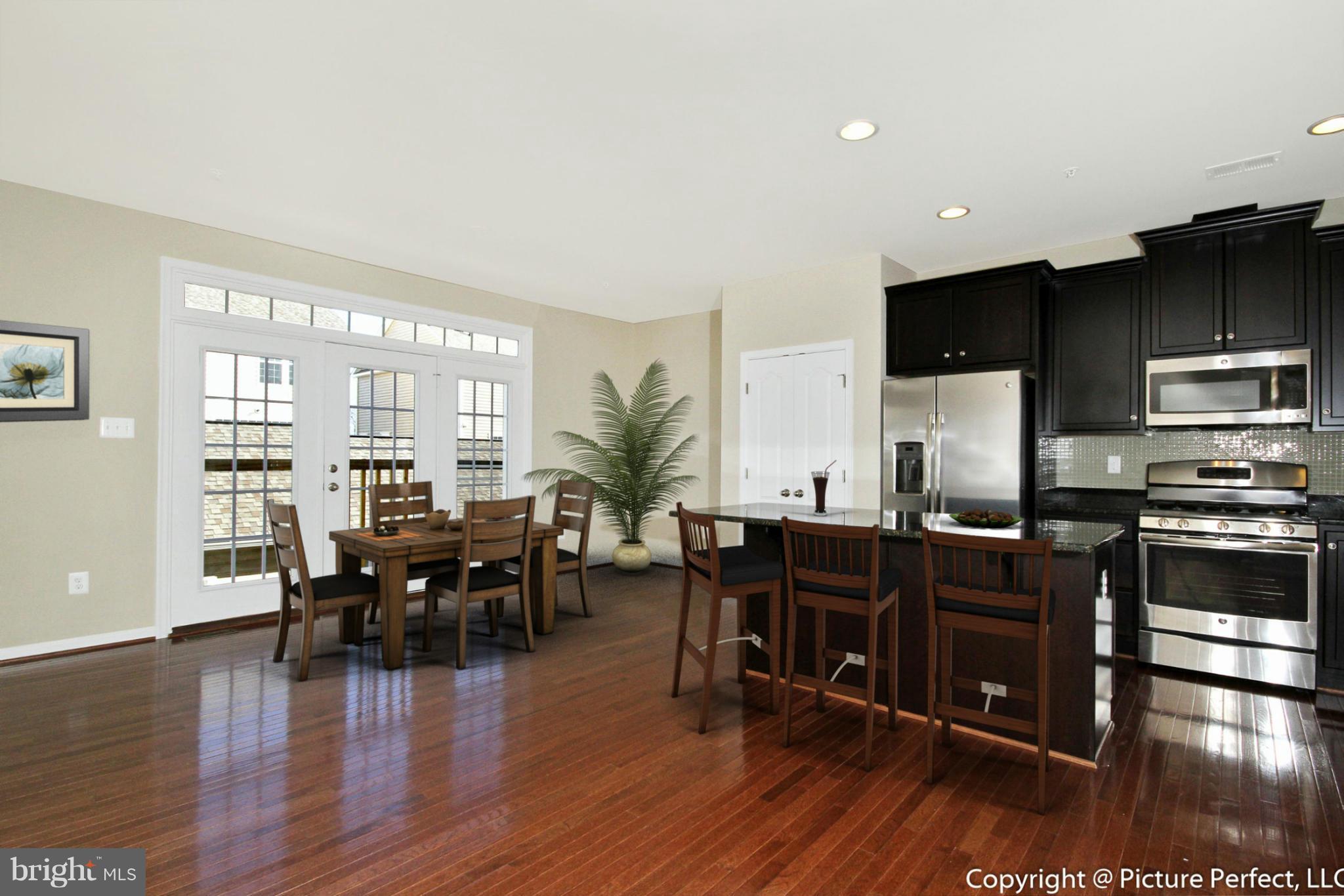 MARKET SQUARE - Residential