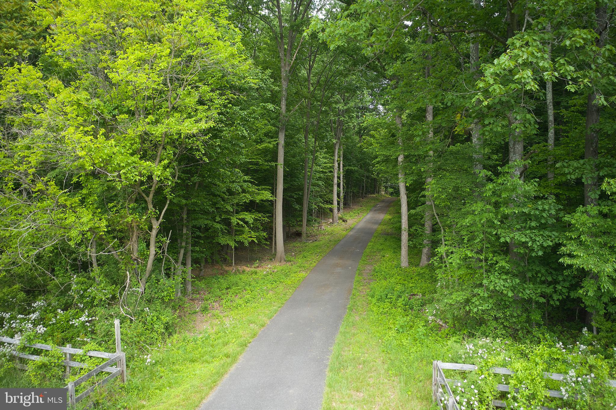 BARNESVILLE OUTSIDE - Land