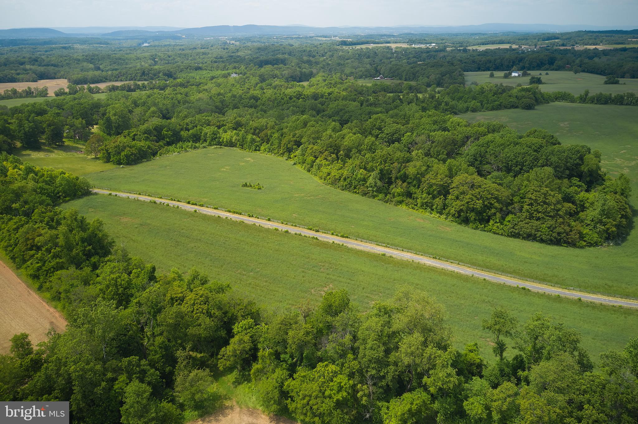 BARNESVILLE OUTSIDE - Land