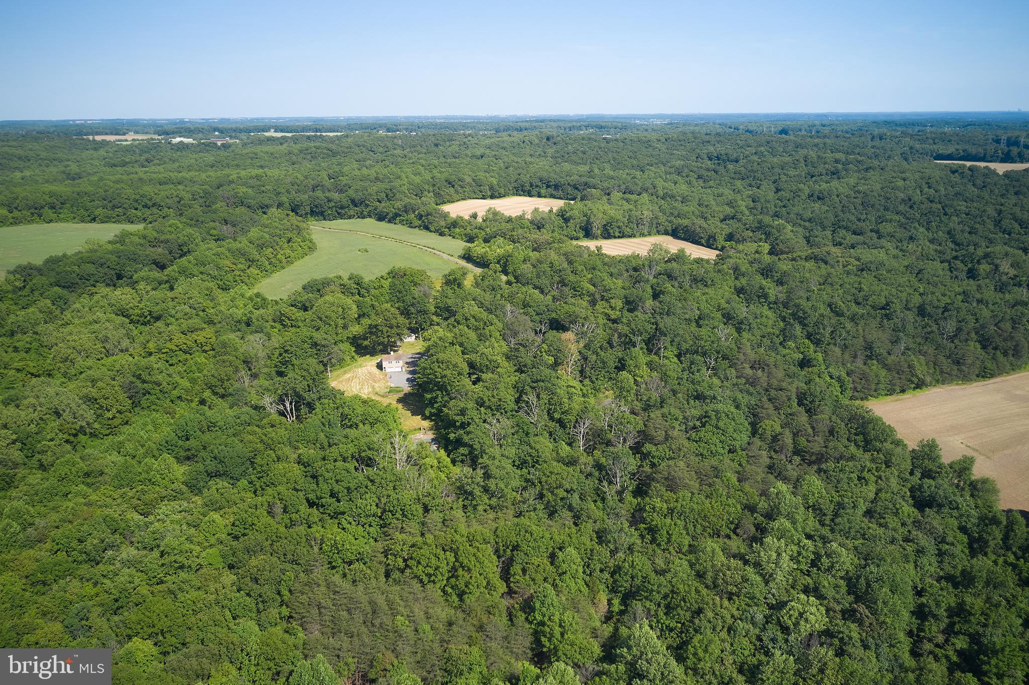 BARNESVILLE OUTSIDE - Land