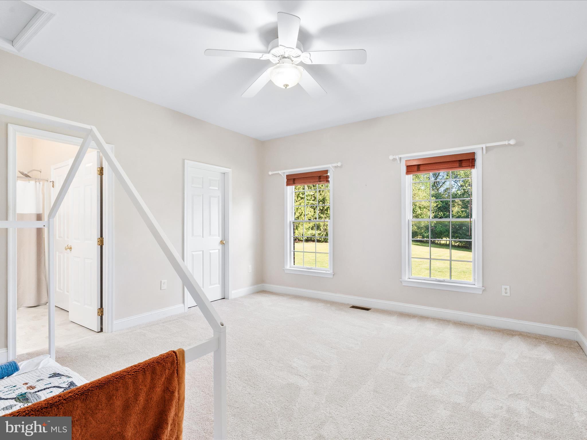 WHITE FLINT SPRINGS - Residential