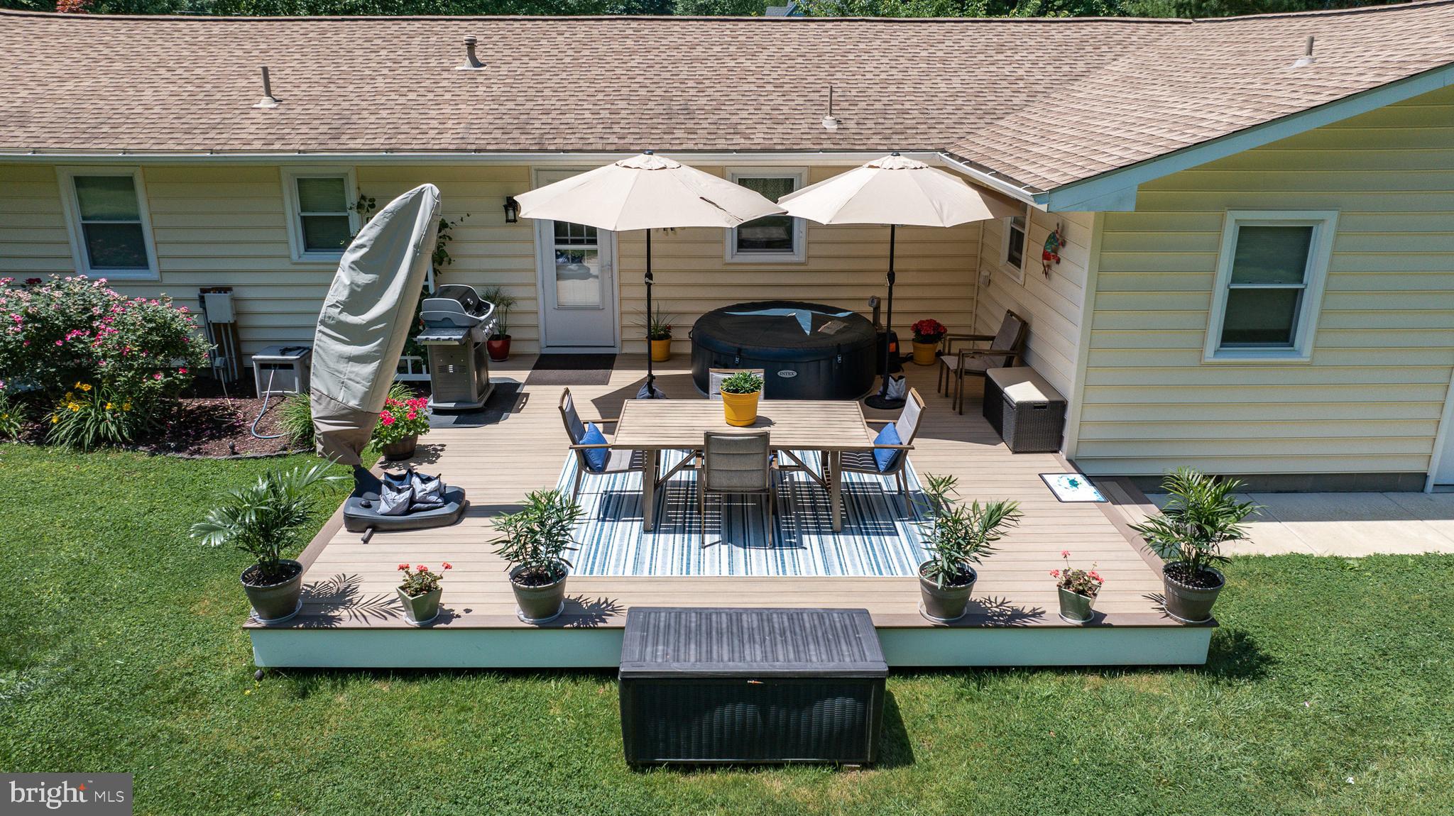 QUEEN ANNE ACRES - Residential