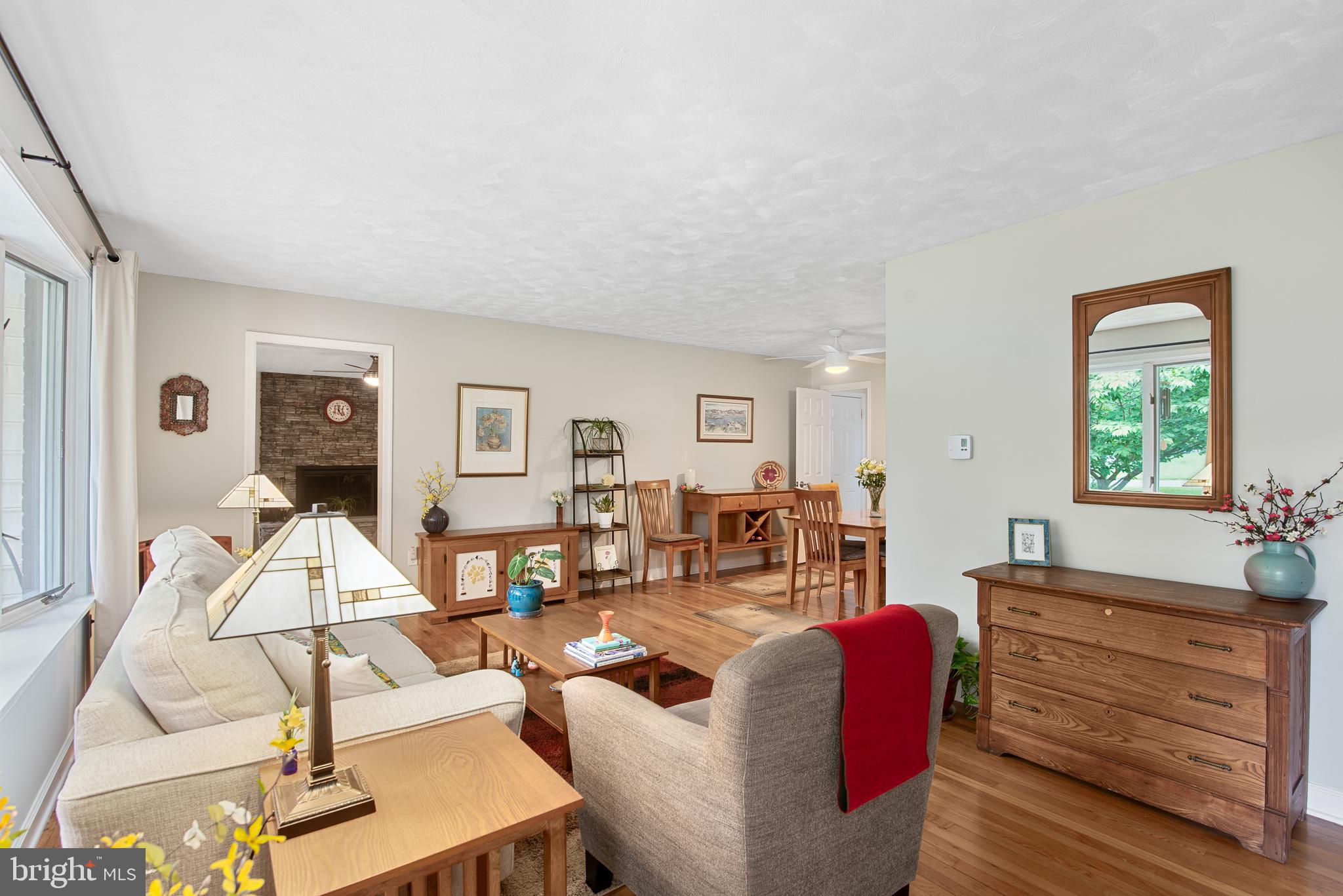 QUEEN ANNE ACRES - Residential