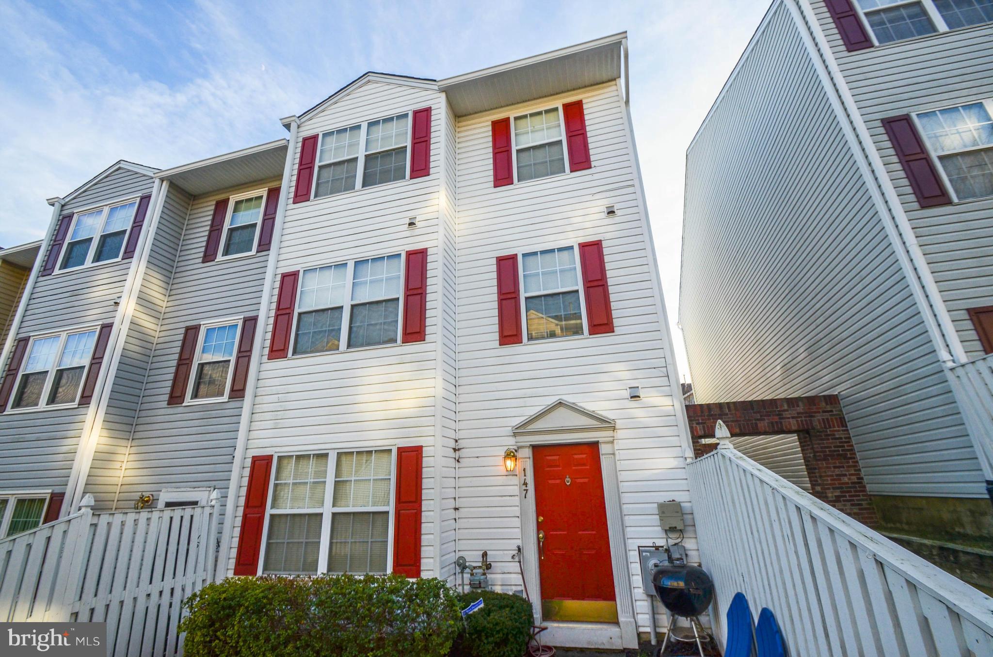 GARRISON OVERLOOK - Residential