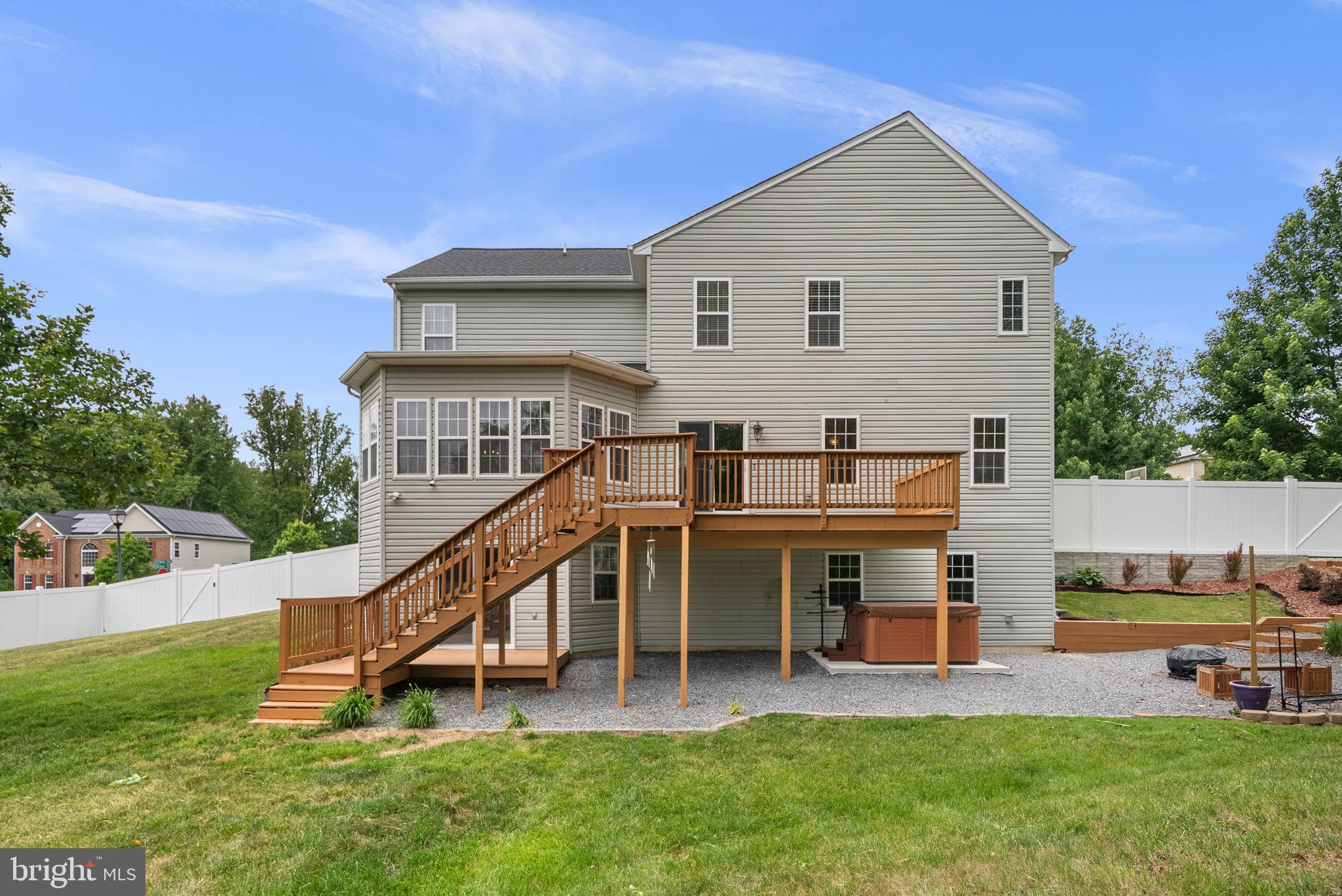 CLINTON ACRES - Residential