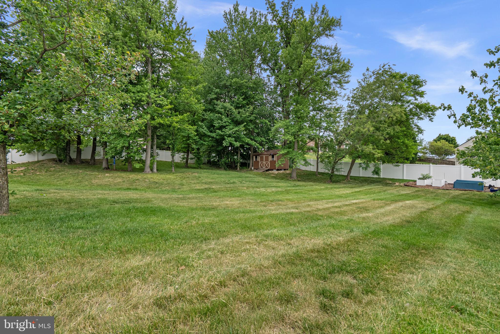 CLINTON ACRES - Residential