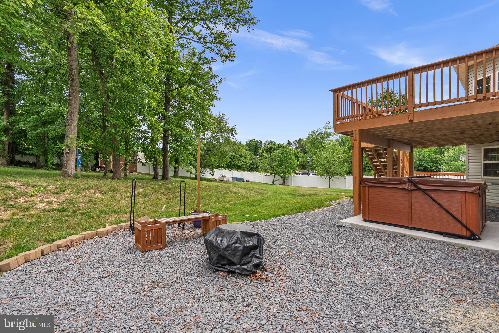 CLINTON ACRES - Residential