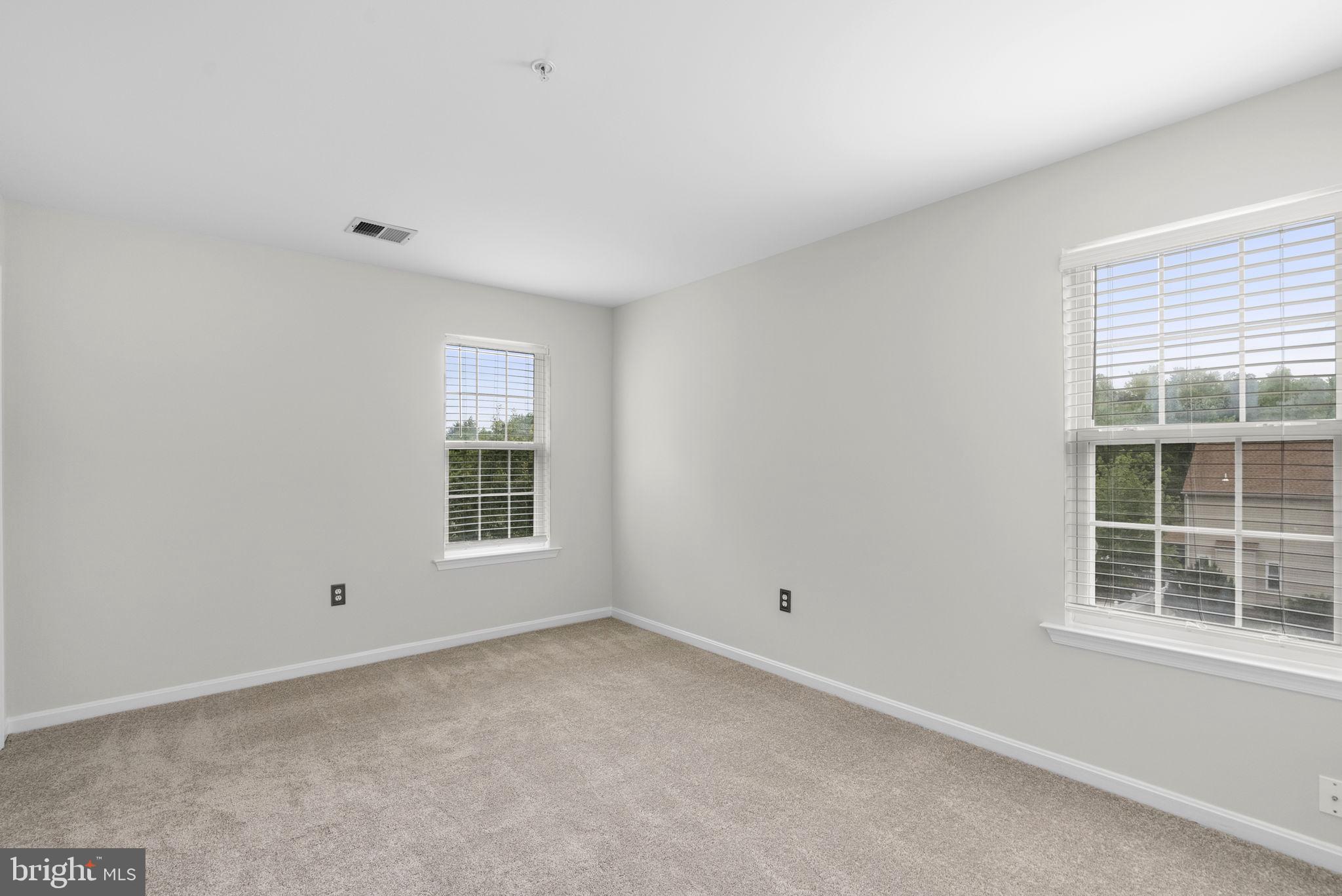 CLINTON ACRES - Residential